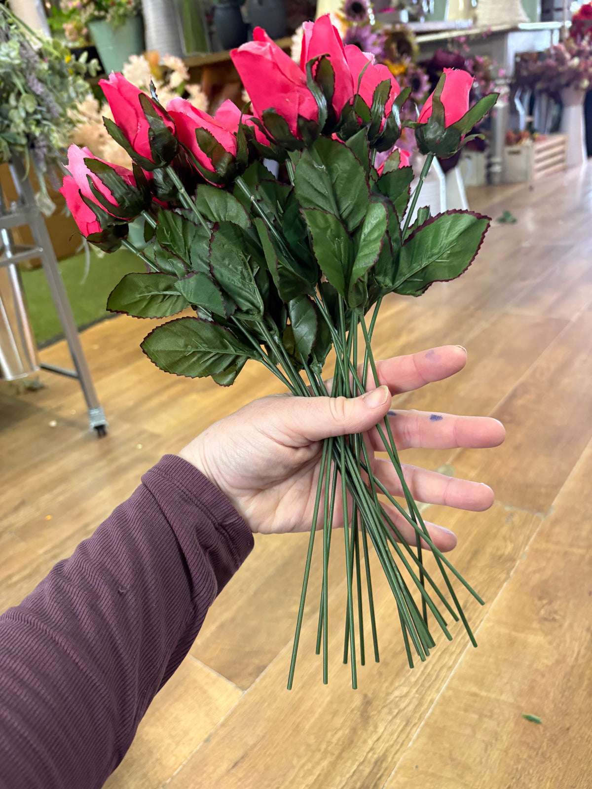 Bundle of 20 long stem hot pink closed rose picks