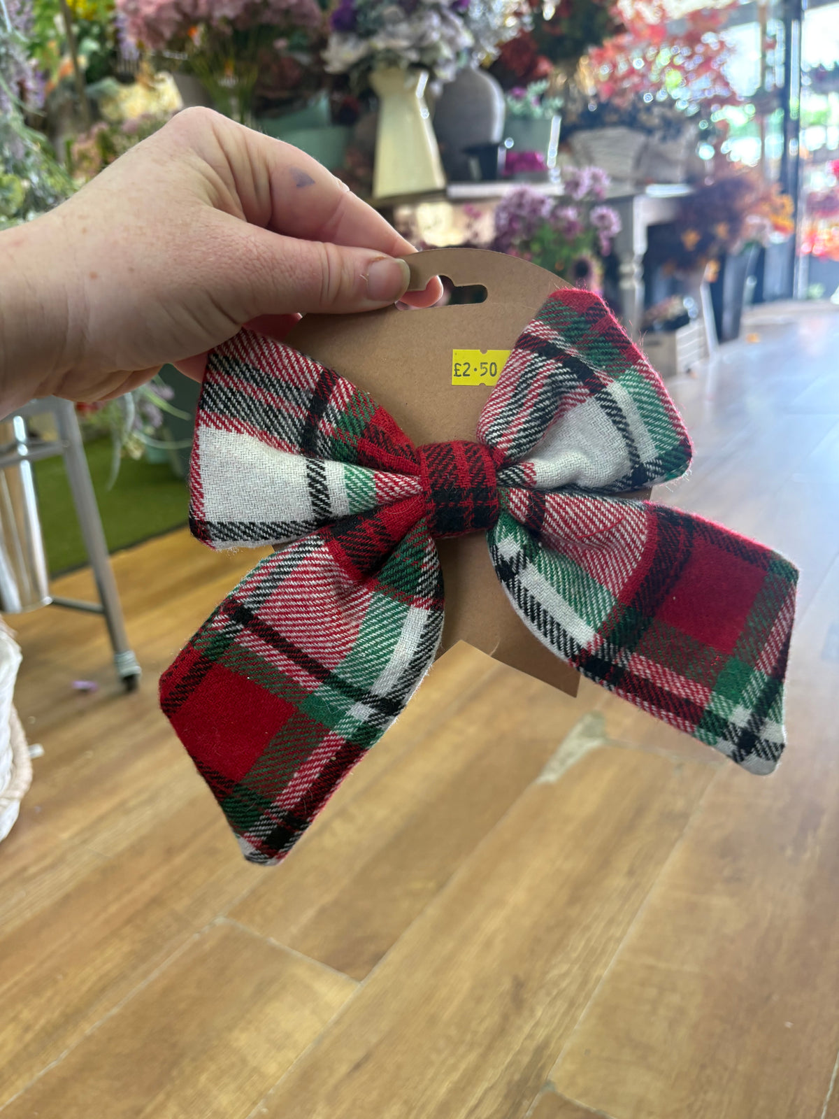 Small tartan Christmas bow
