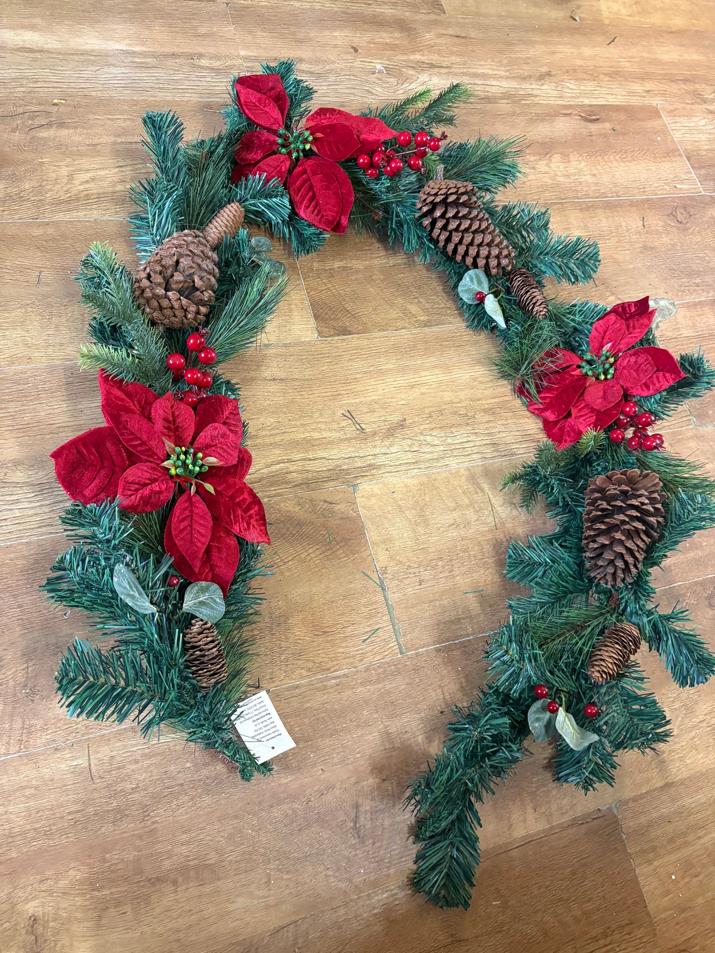 180cm poinsettia and red berry garland