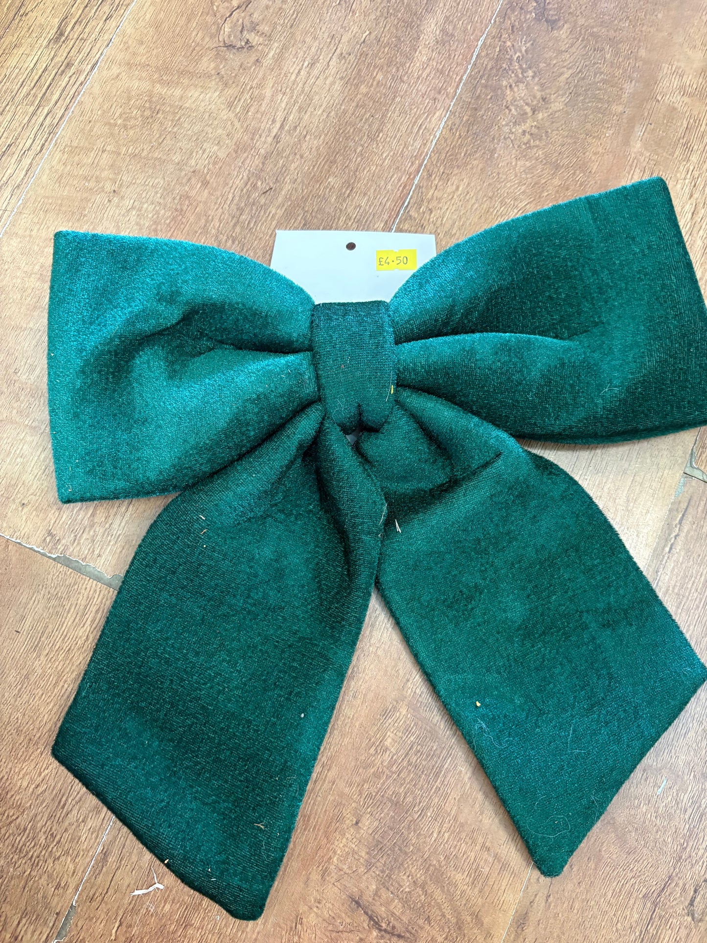 Medium green velvet Christmas bow