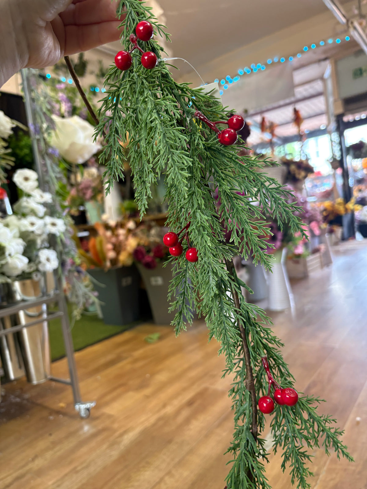 90cm mini Christmas foliage and berries garland