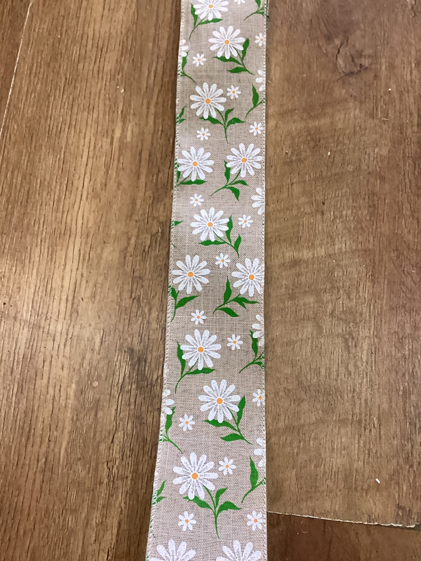White daisy burlap wired ribbon - 1 metre