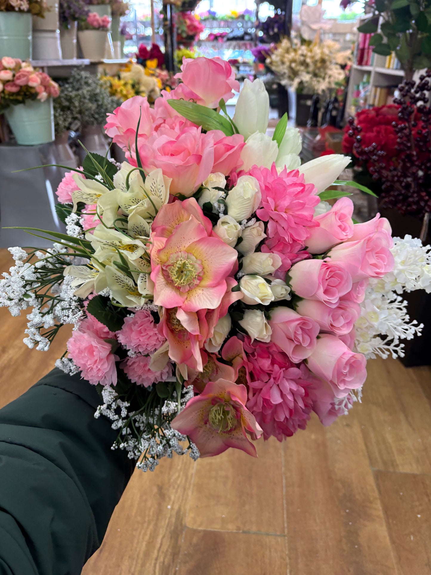 Box 3 - 20 bunches of flowers/foliage