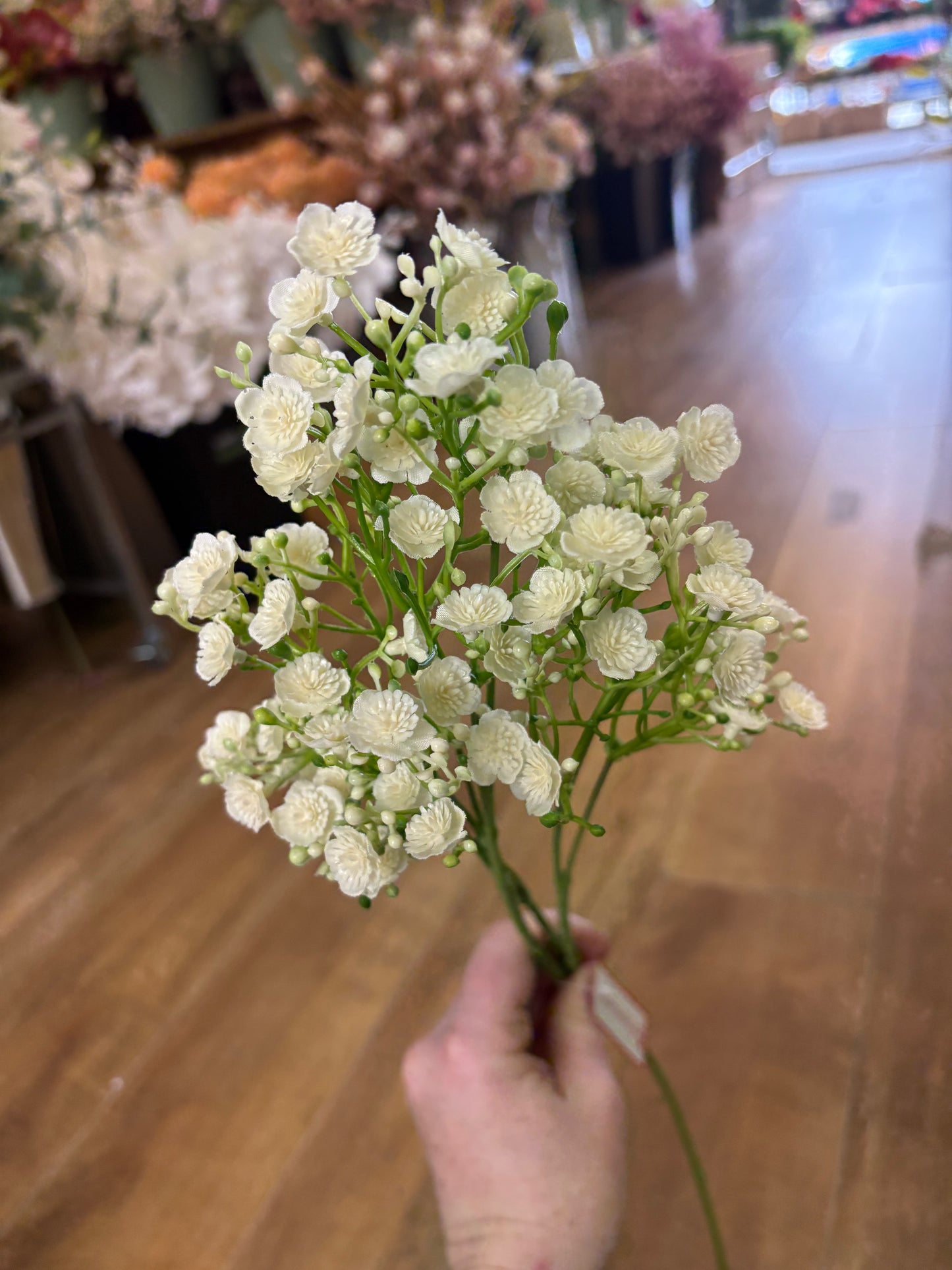 Long stem ivory babies breath