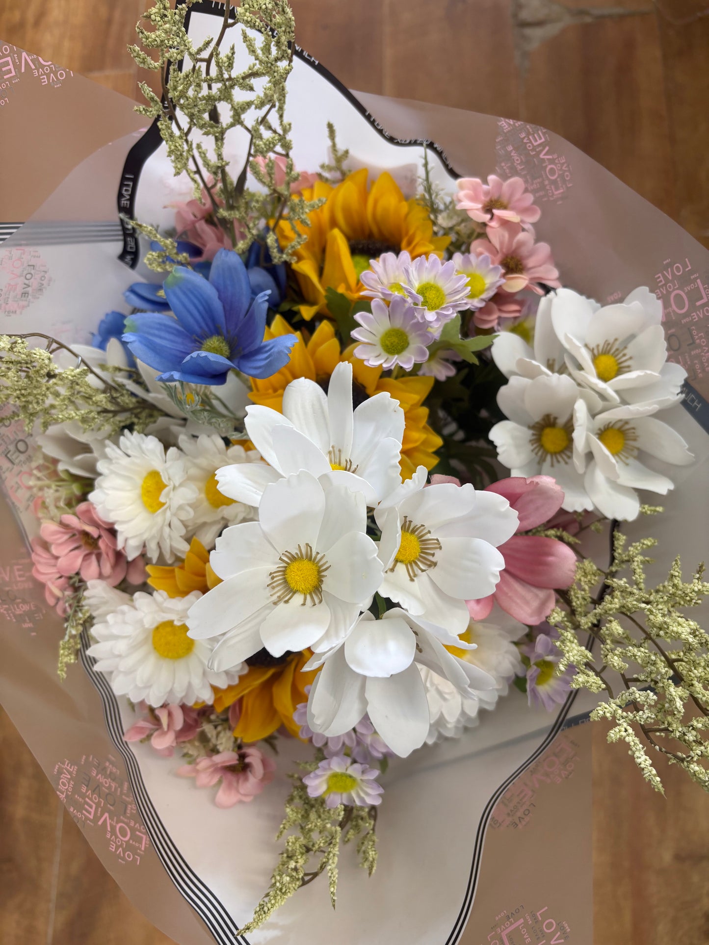 Premium open top bouquet - wildflower mix