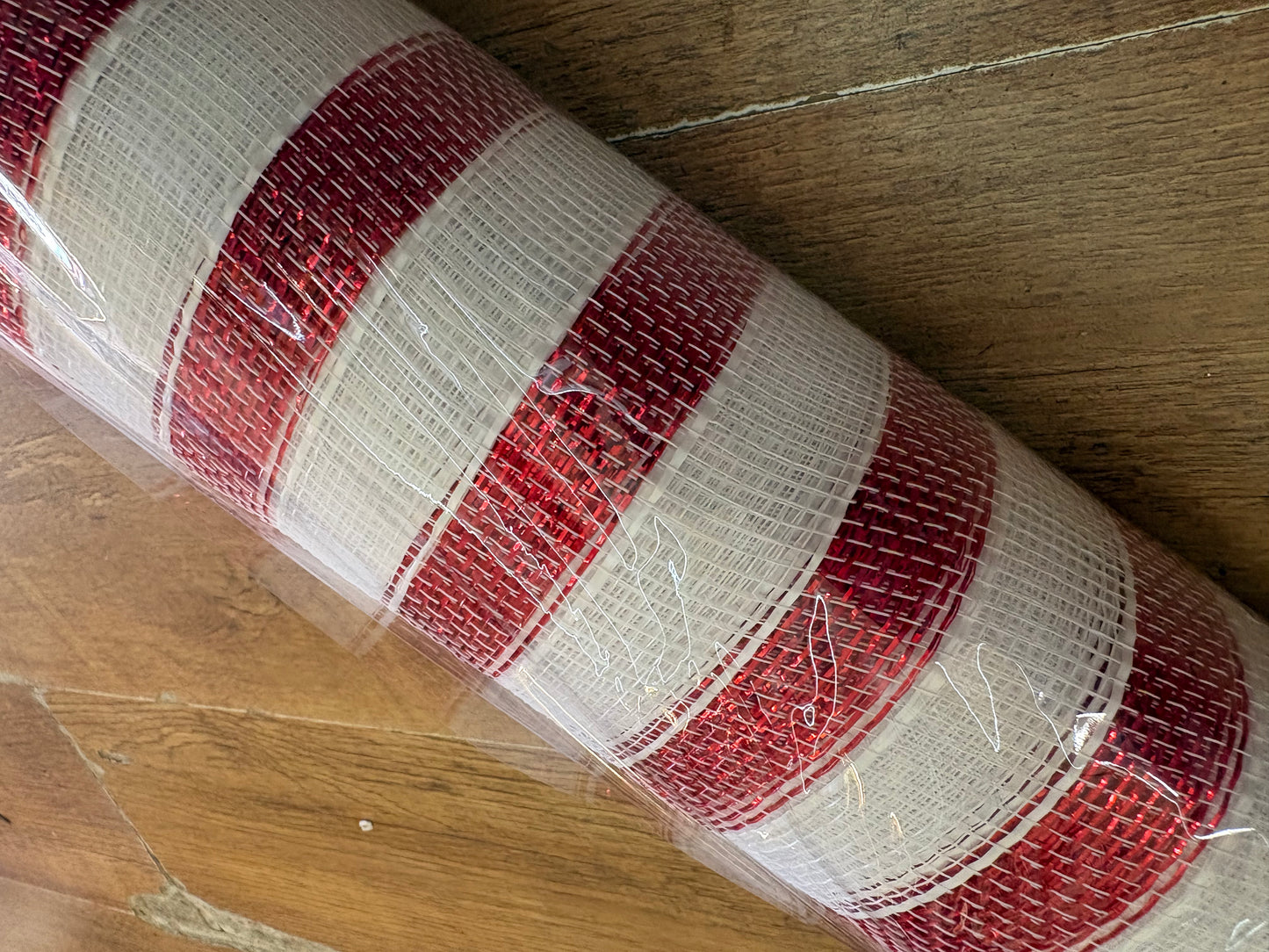 53cm x 9.1m (10 yrds) metallic red and white striped deco mesh