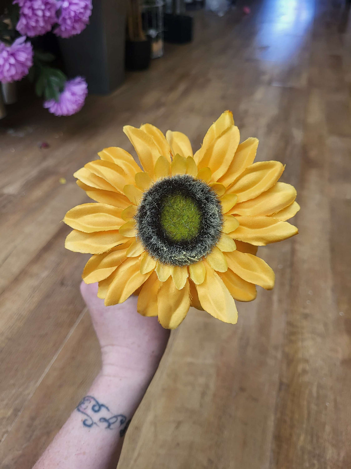Medium length single sunflower image 4