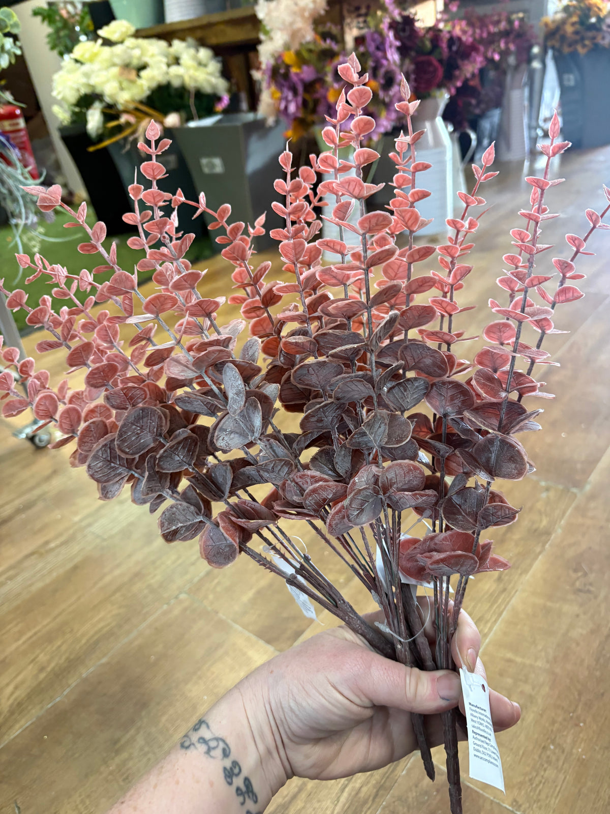 20 mixed burgundy and gold Christmas bunches