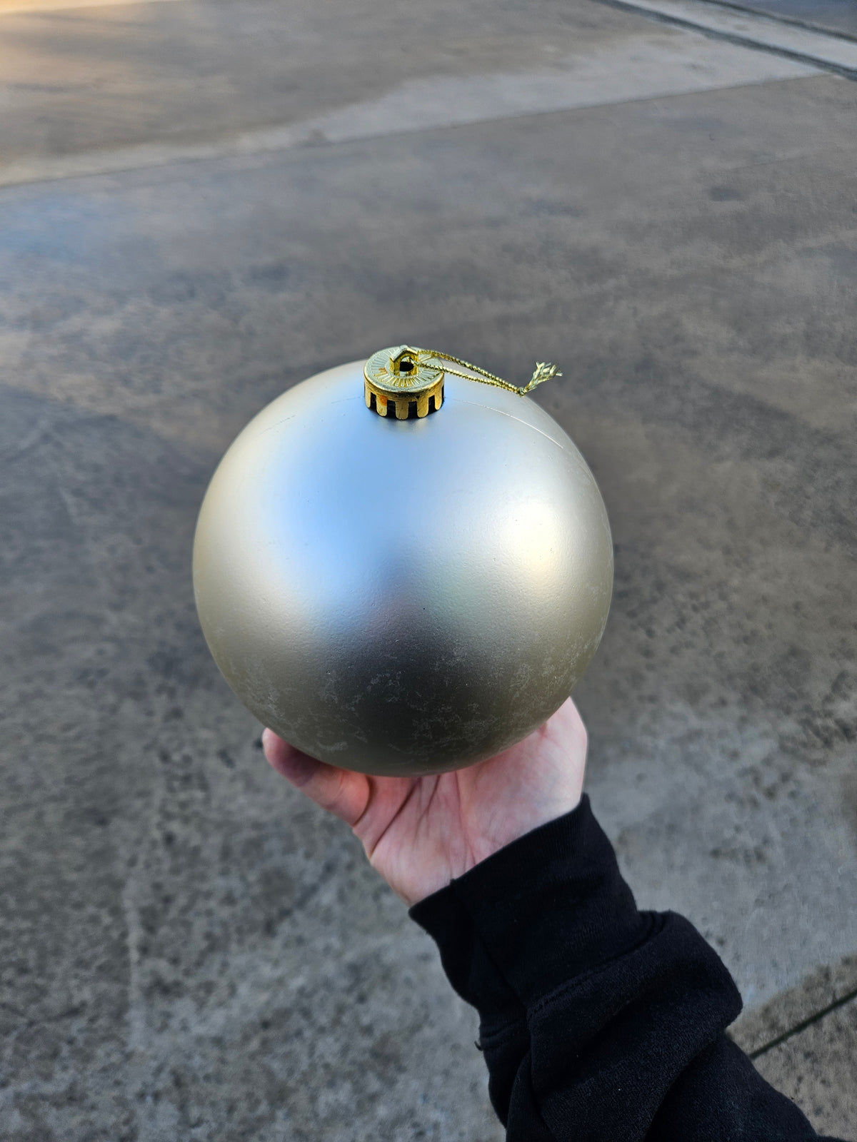 Large 15cm Matte Champagne Christmas Bauble