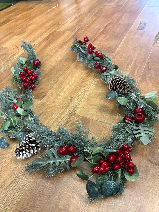 Deluxe frosted foliage and fruits garland