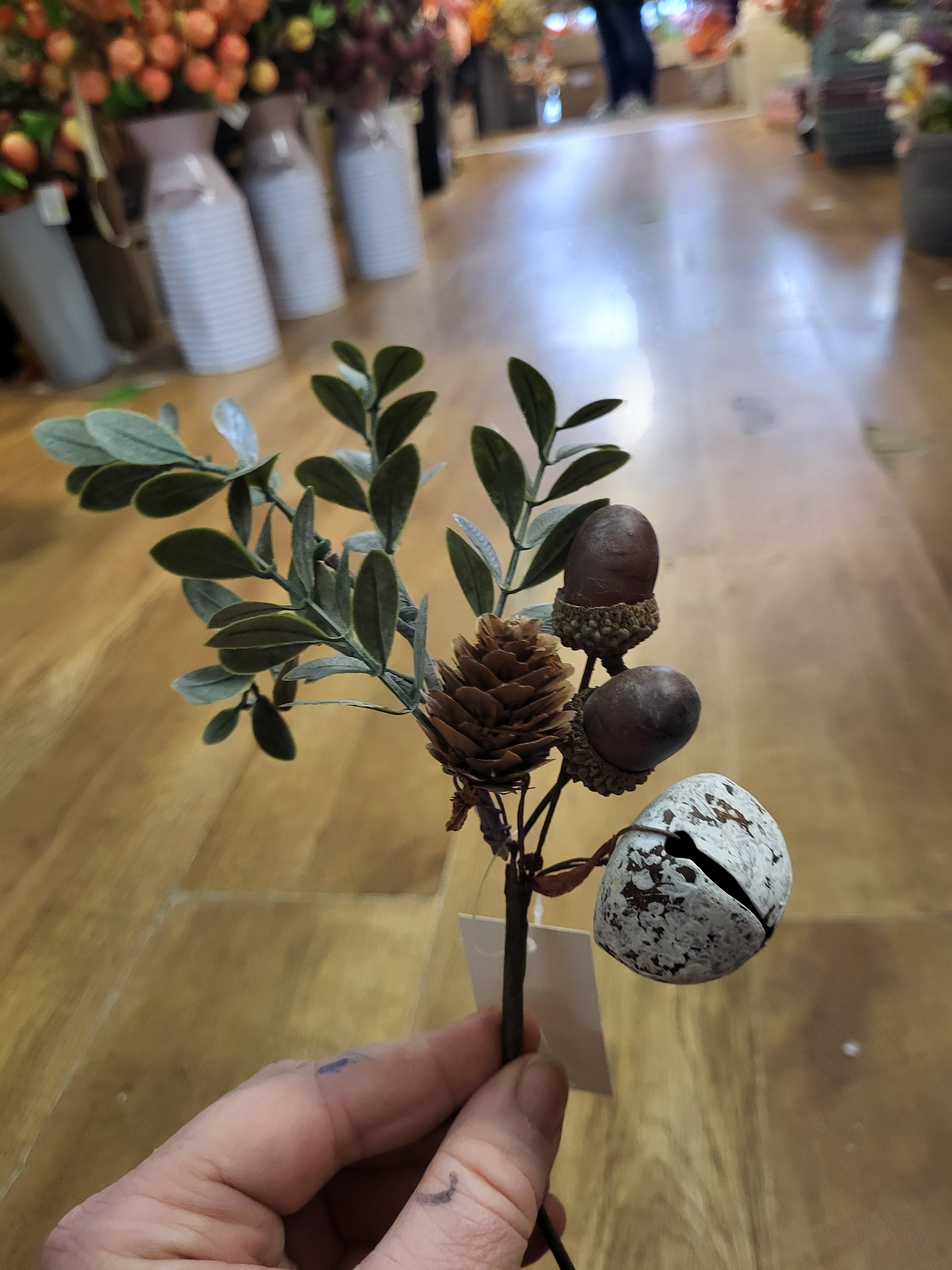 Acorn and bell pick image 2