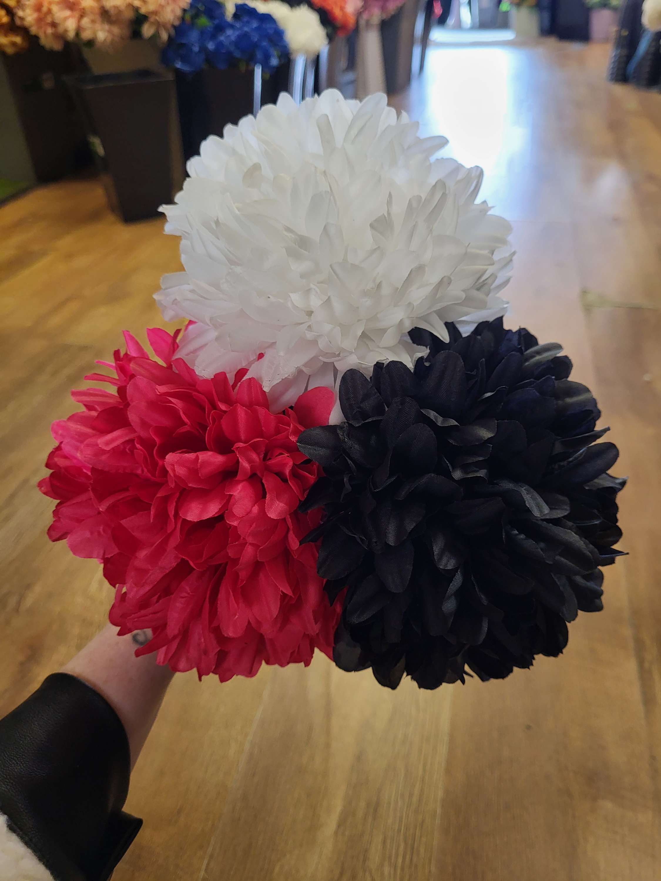 Long stem pom pom - 3 colours available image 0