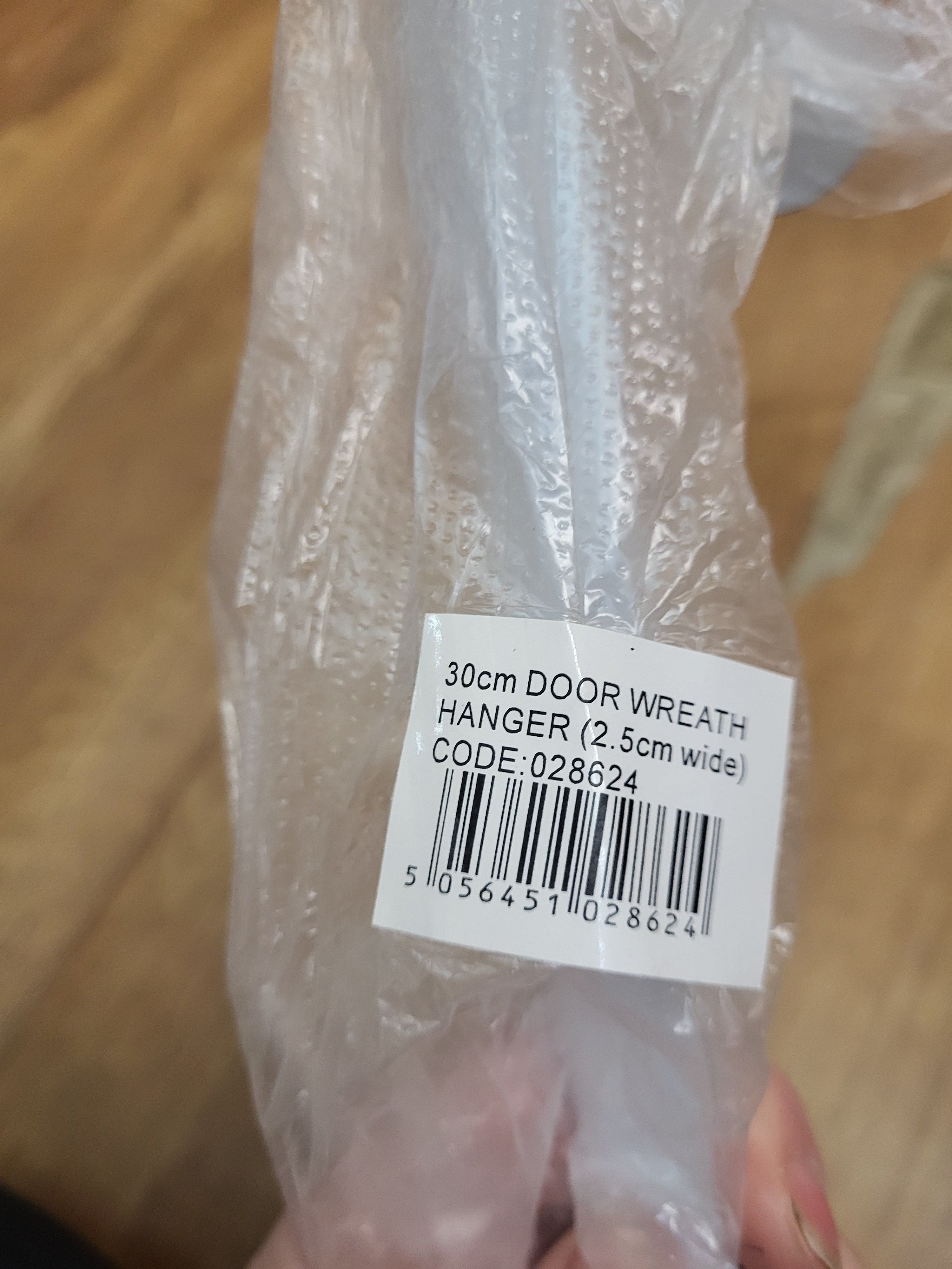 30cm white metal wreath hanger image 1