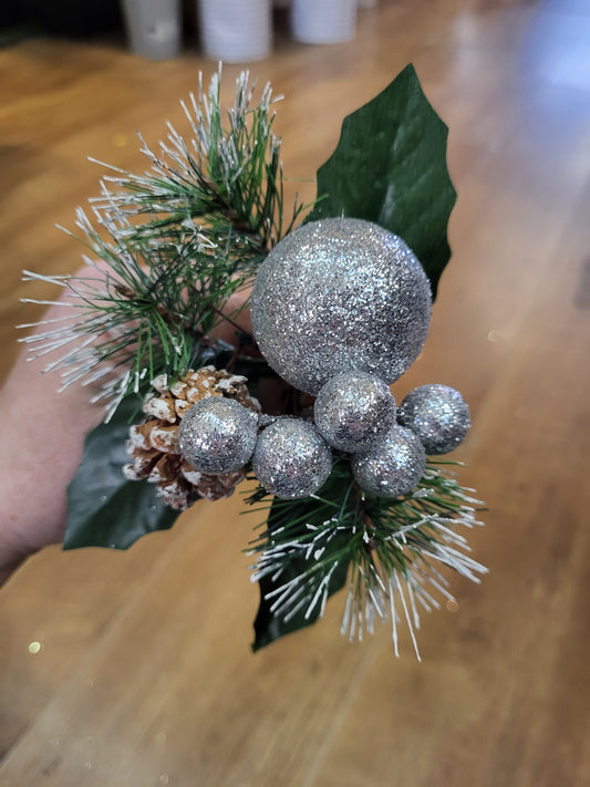 Silver glitter balls pick image 0