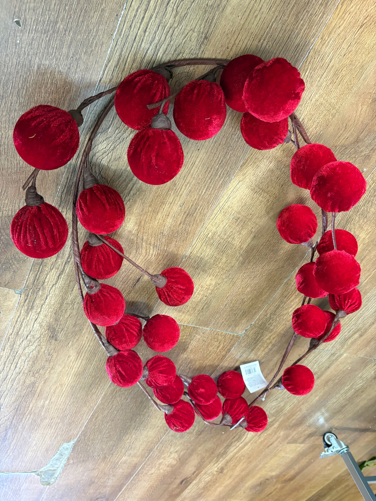 1.7m red velvet bauble garland