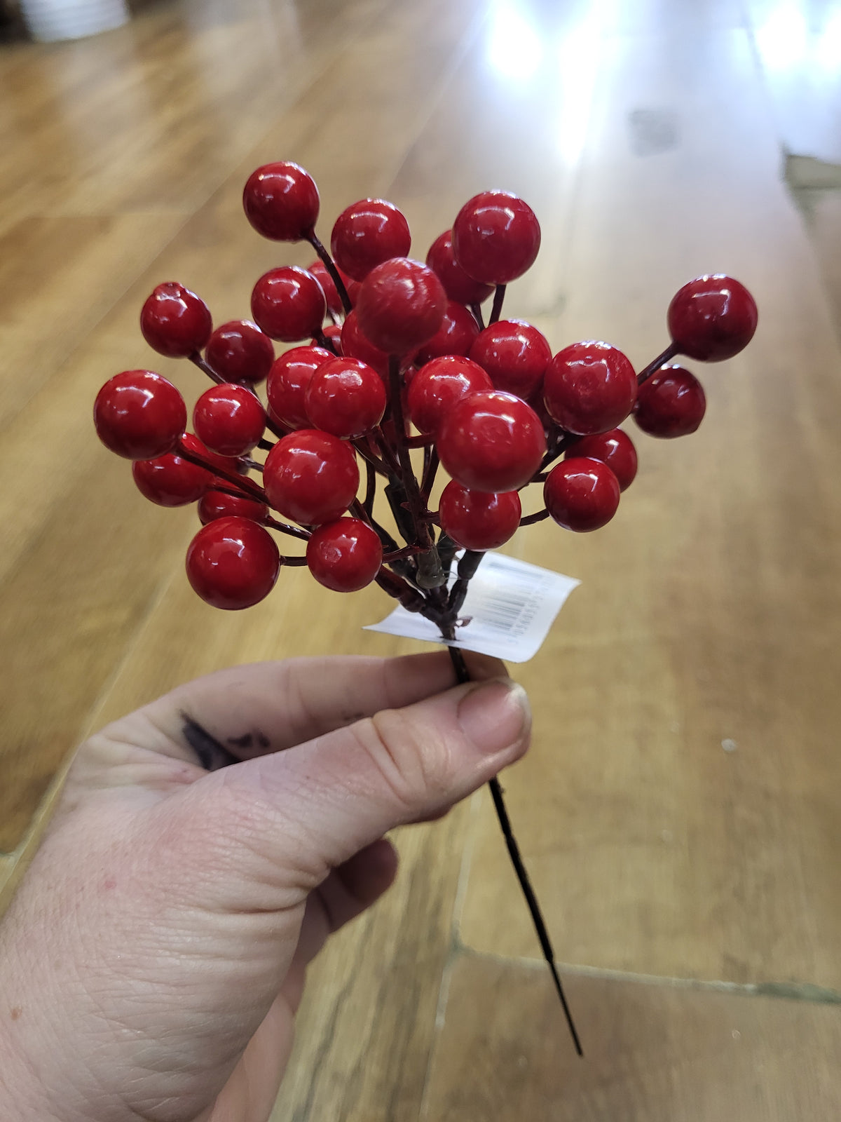 Red berry pick image 5