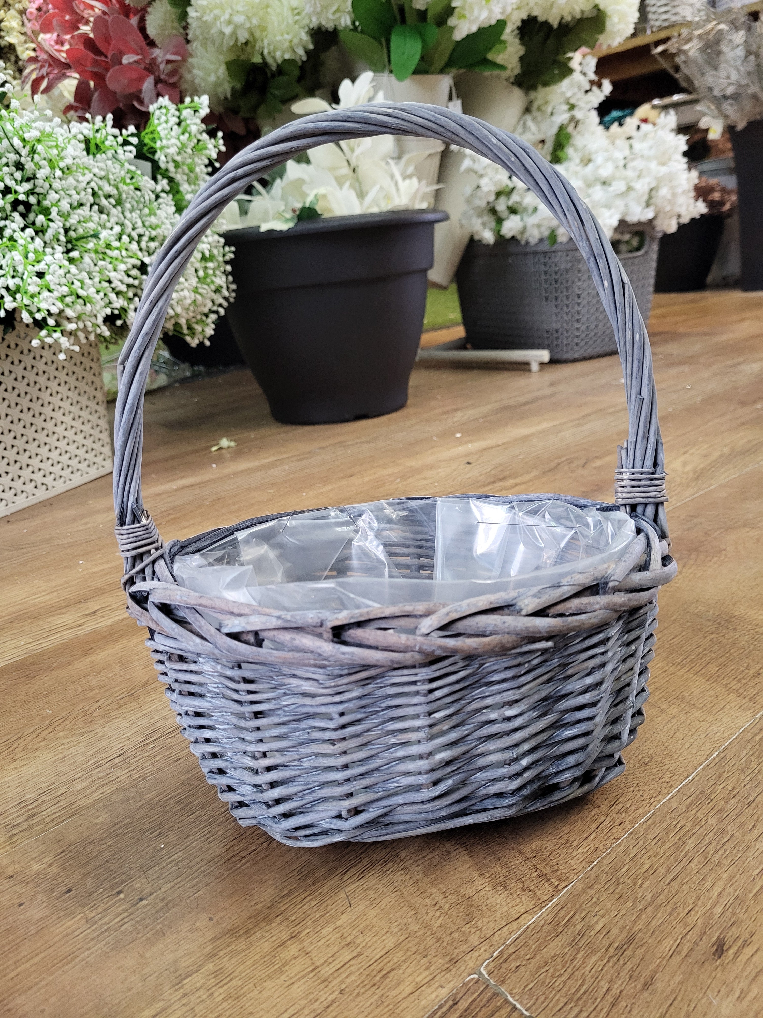Small grey willow basket - 22x16x10x26cm image 0