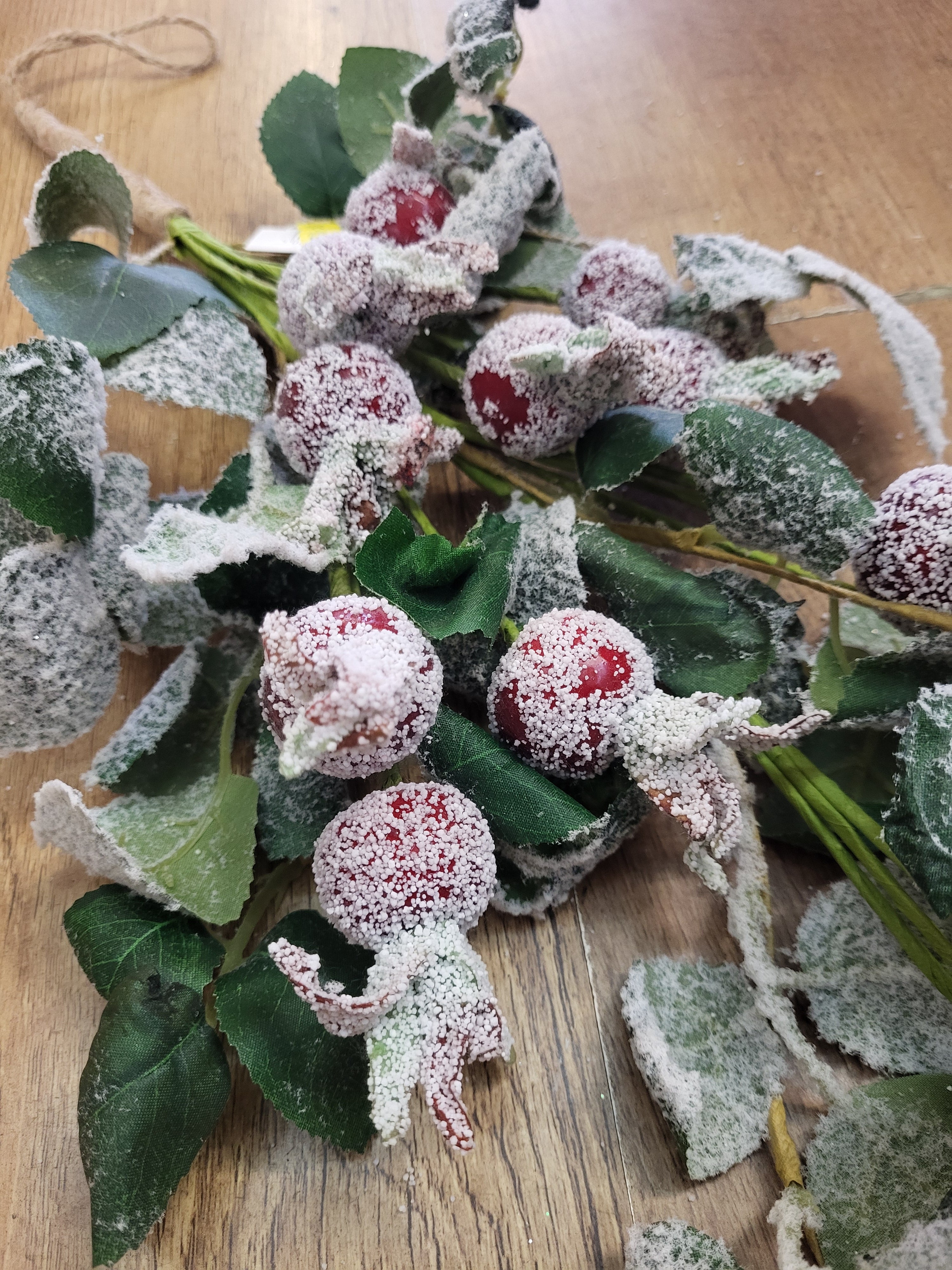 Premium frosted Rosehip Winter swag image 3