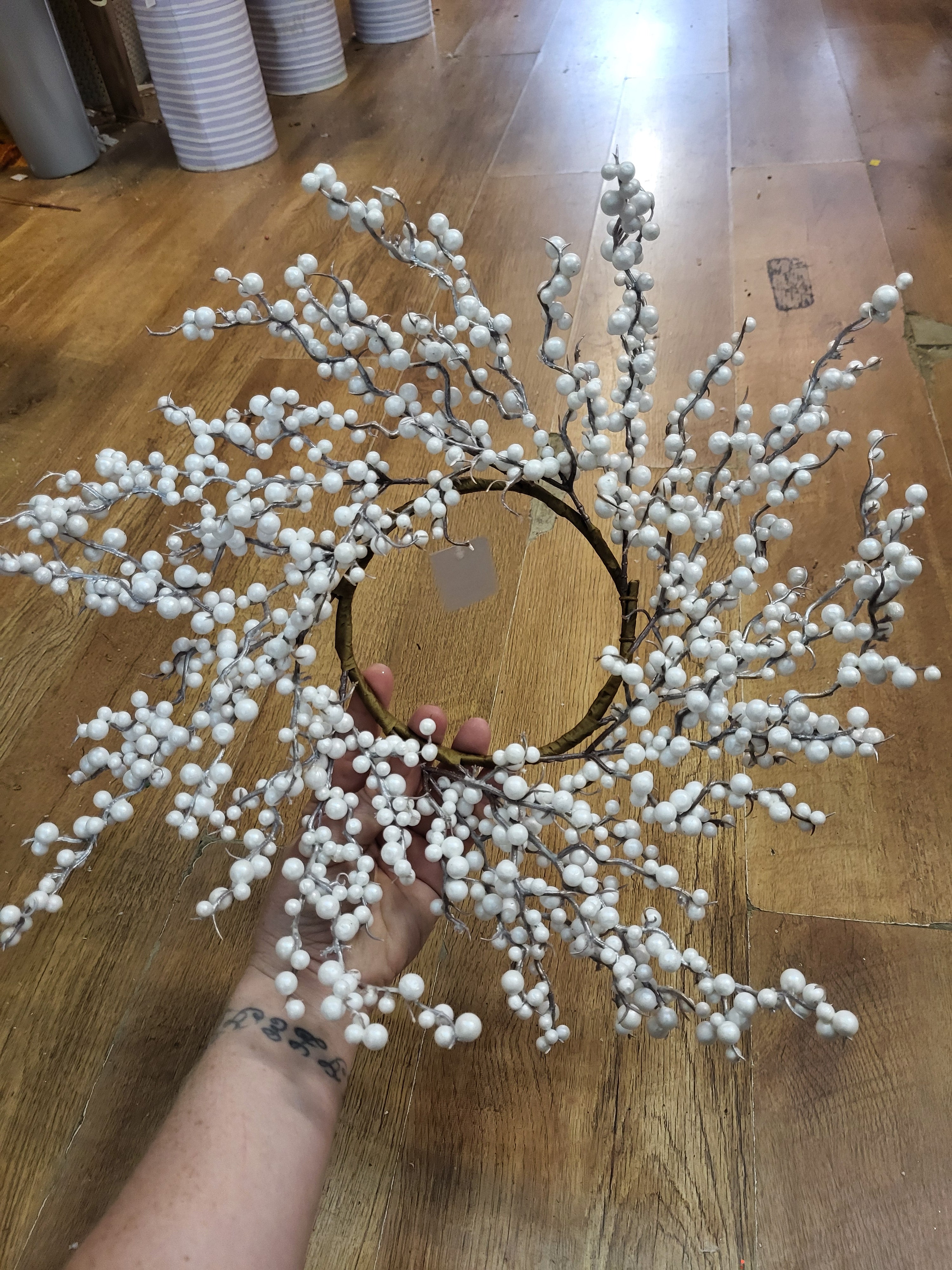Pearly white berries small wreath  (or candle ring) image 3