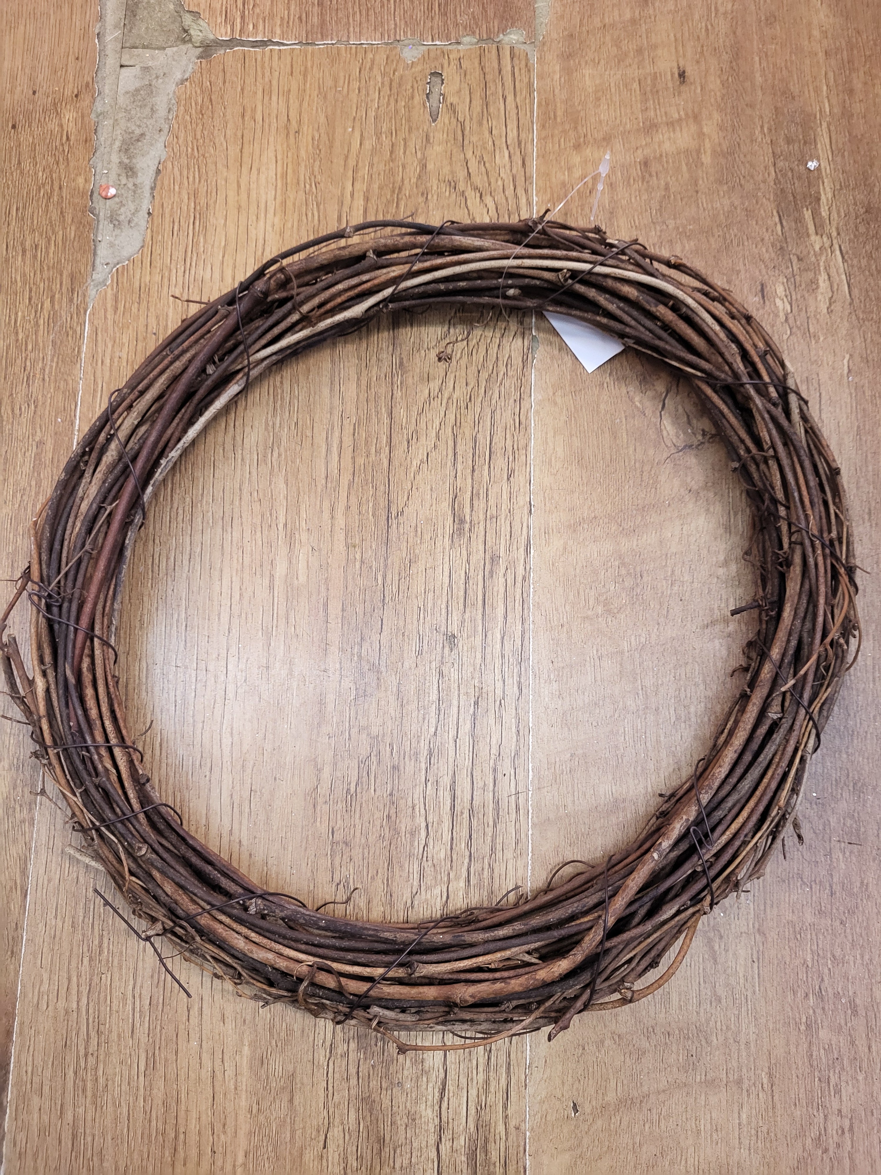 30cm grapevine wreath image 4