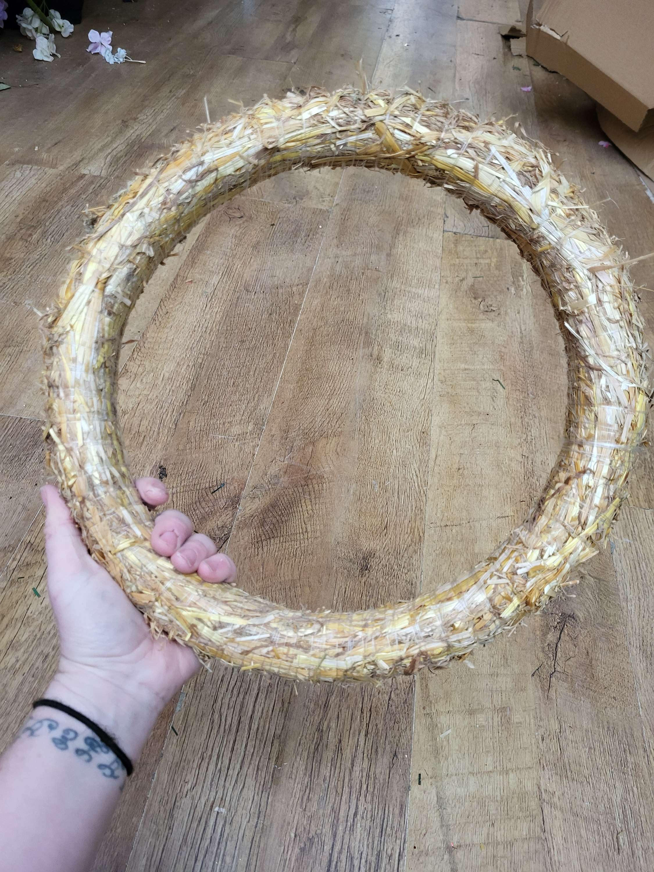 Approx 35cm straw wreath image 1