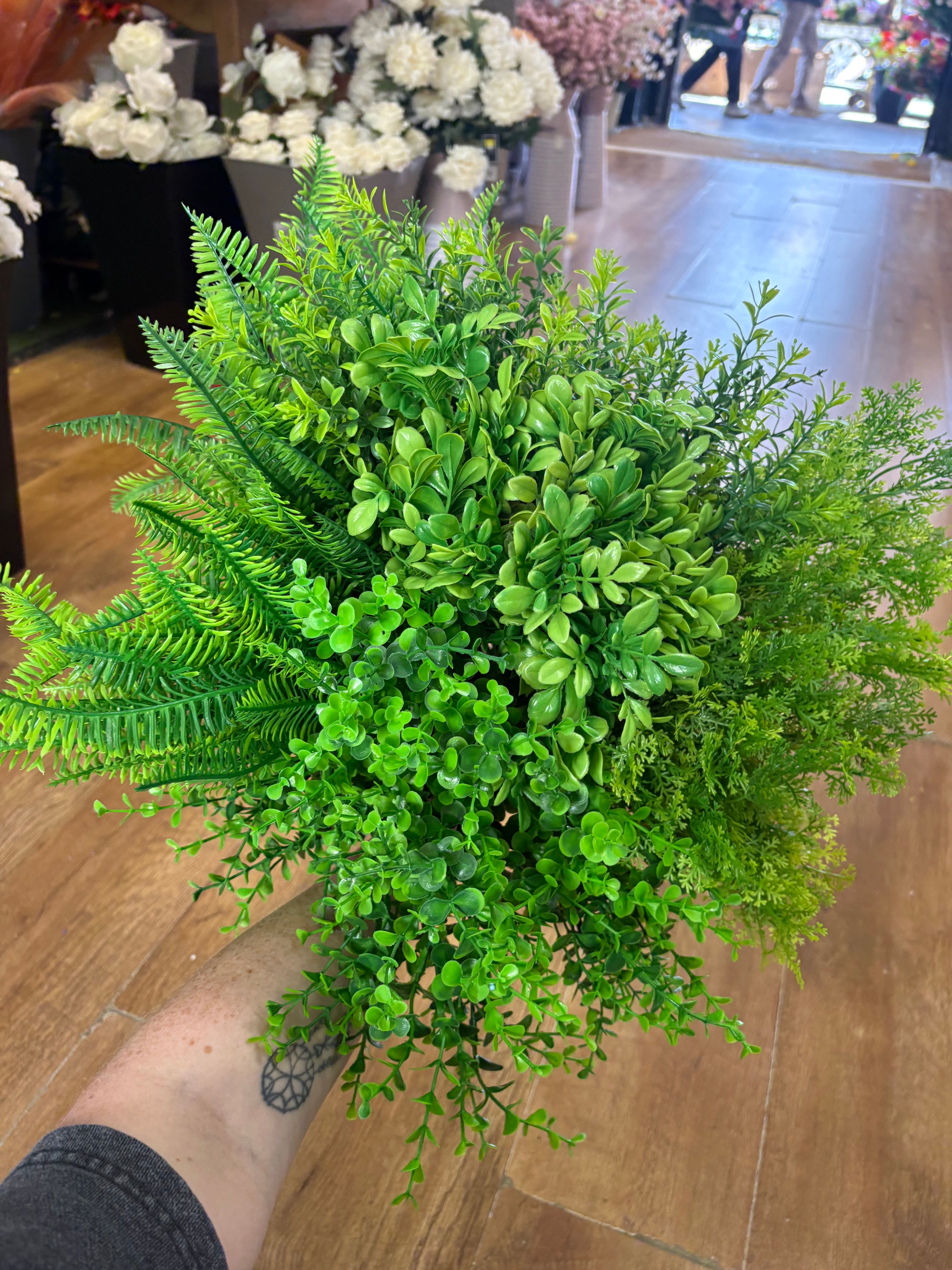 Greenery 9 - 20 mixed bunches