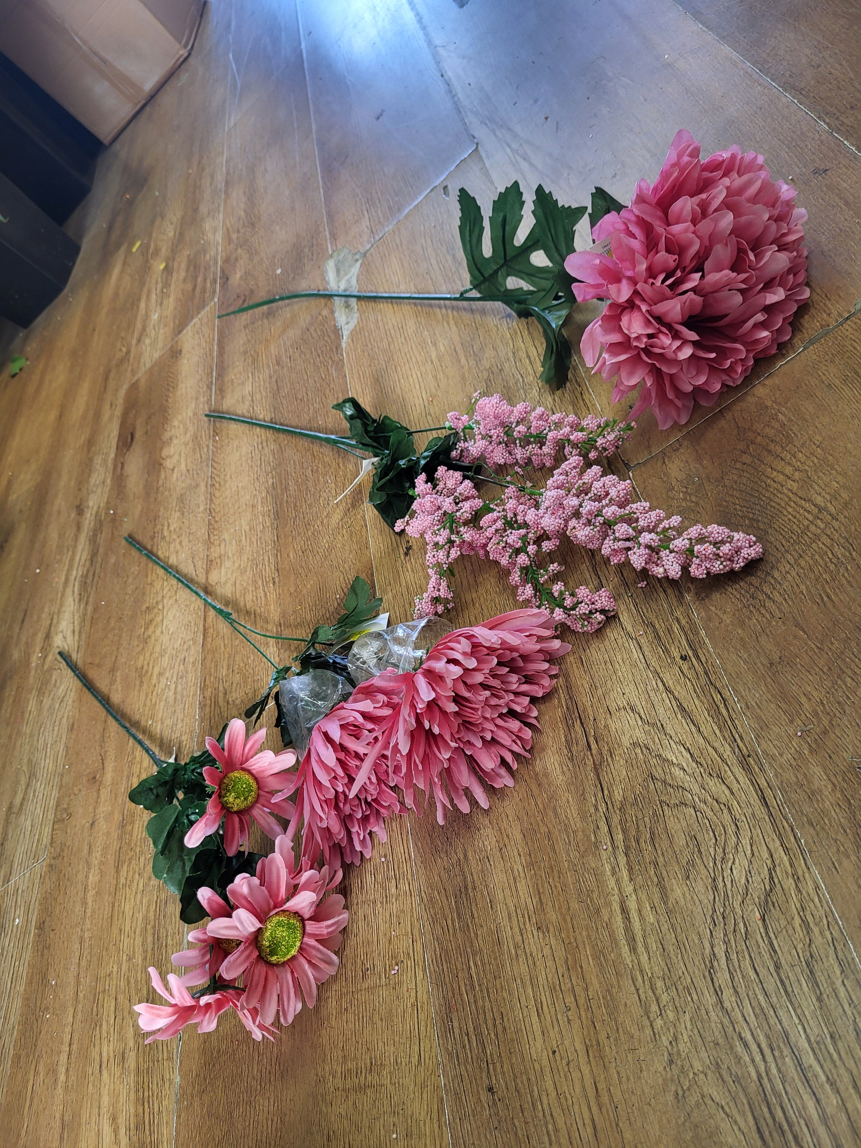 Long stem pink bundle - 4 mixed stems image 0