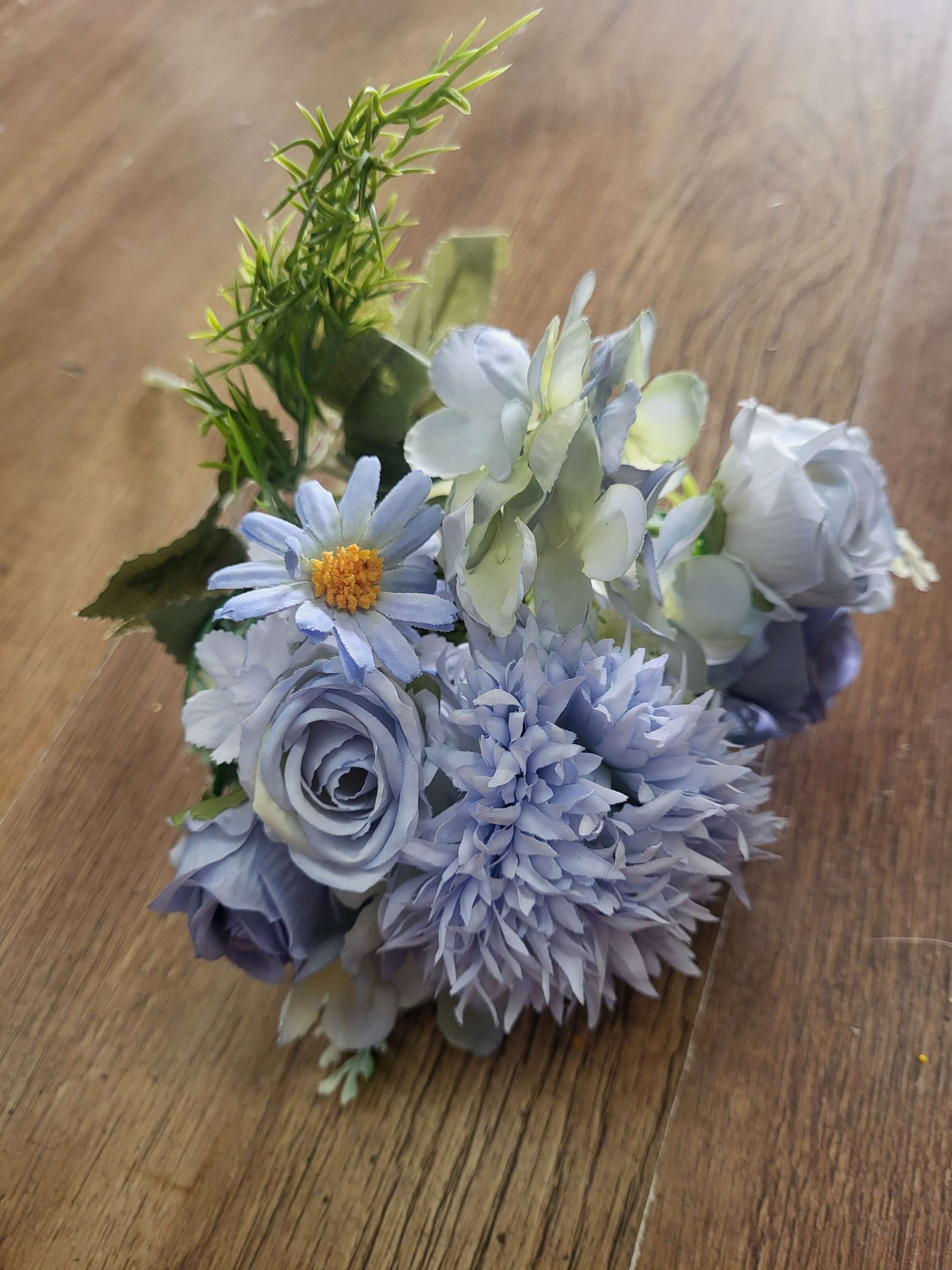 Small Mixed flowers spring bouquet - 4 colours available image 12