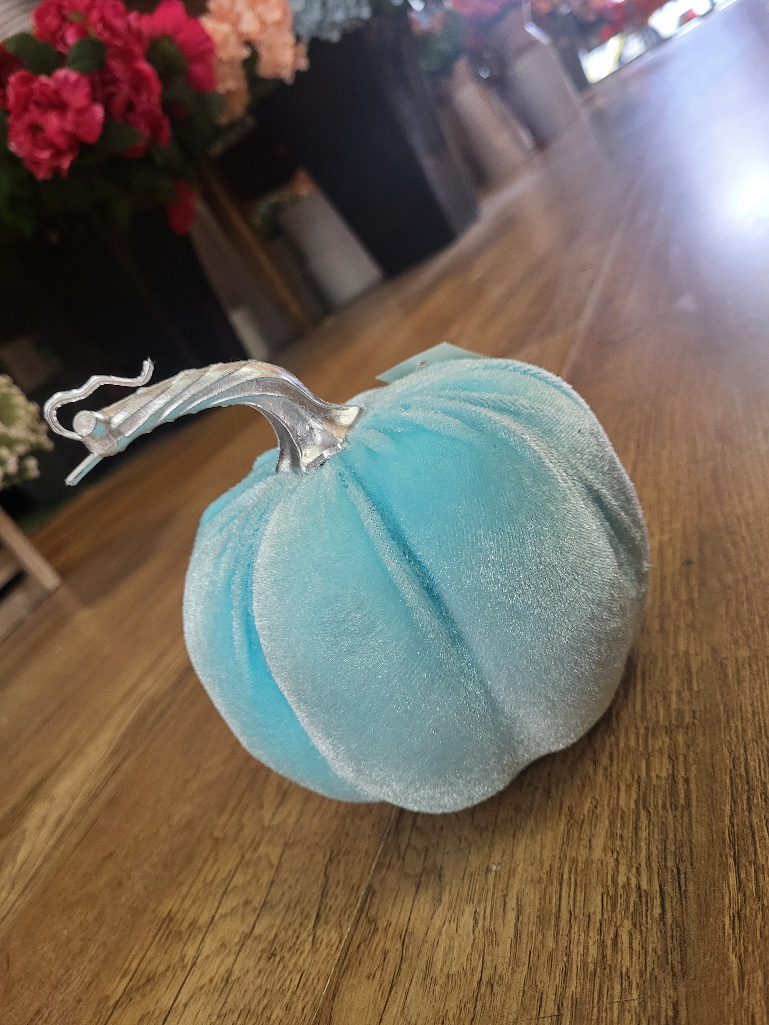 Medium 15cm pale blue velvet pumpkin image 1