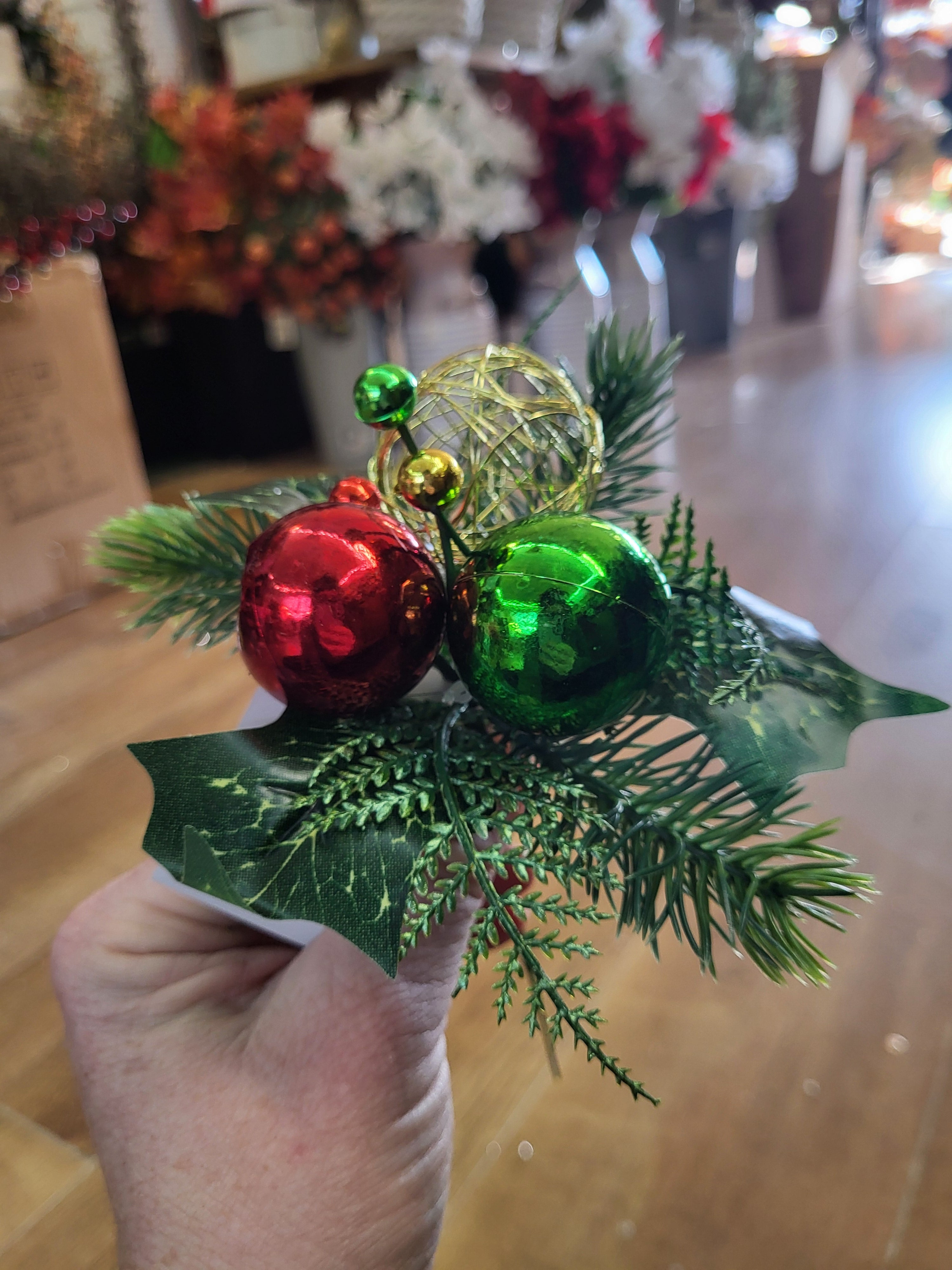 Green, red and gold bauble pick image 1