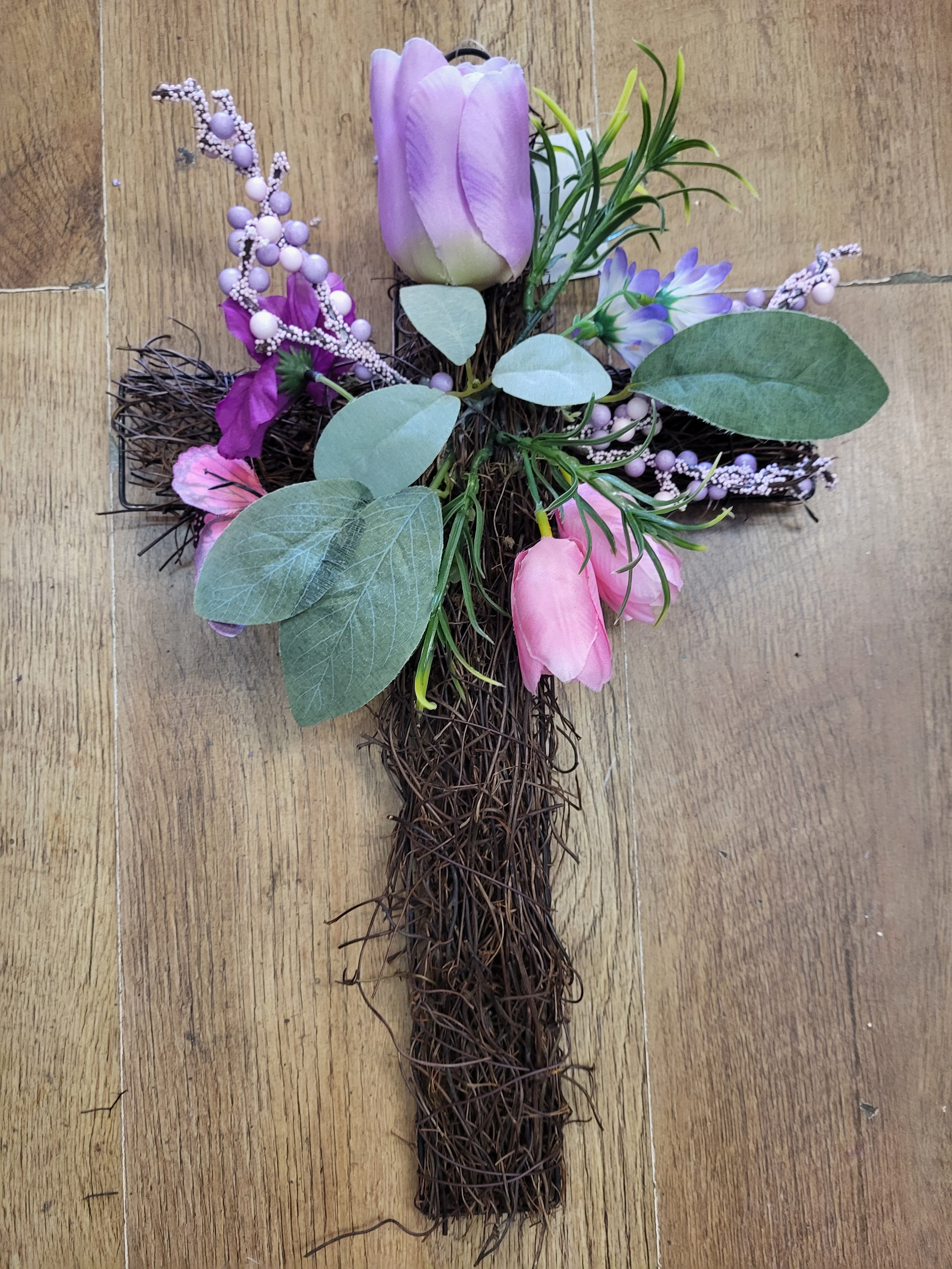 Tulip and foliage grapevine cross image 0