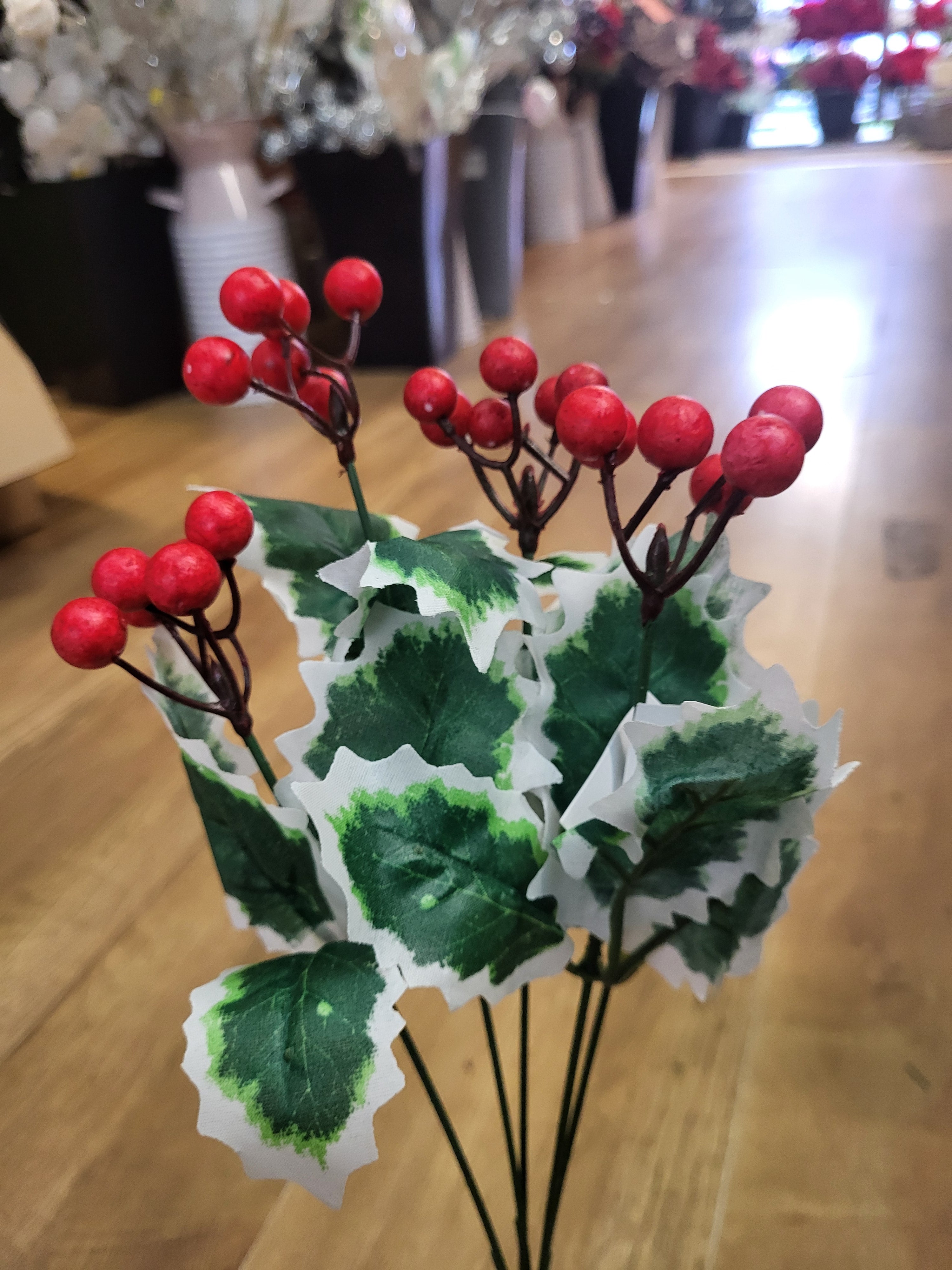 Bright berry holly bunch - 2 colours available image 5