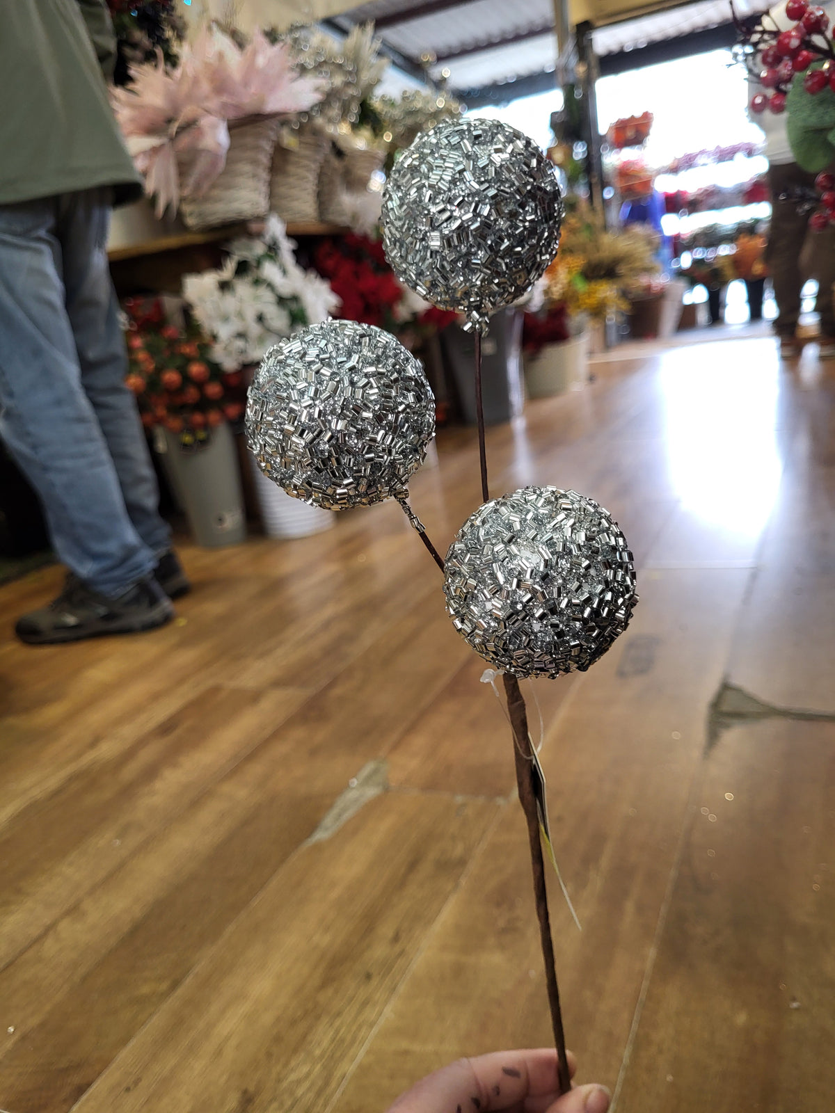 Medium length silver beaded triple bauble stem  image 3