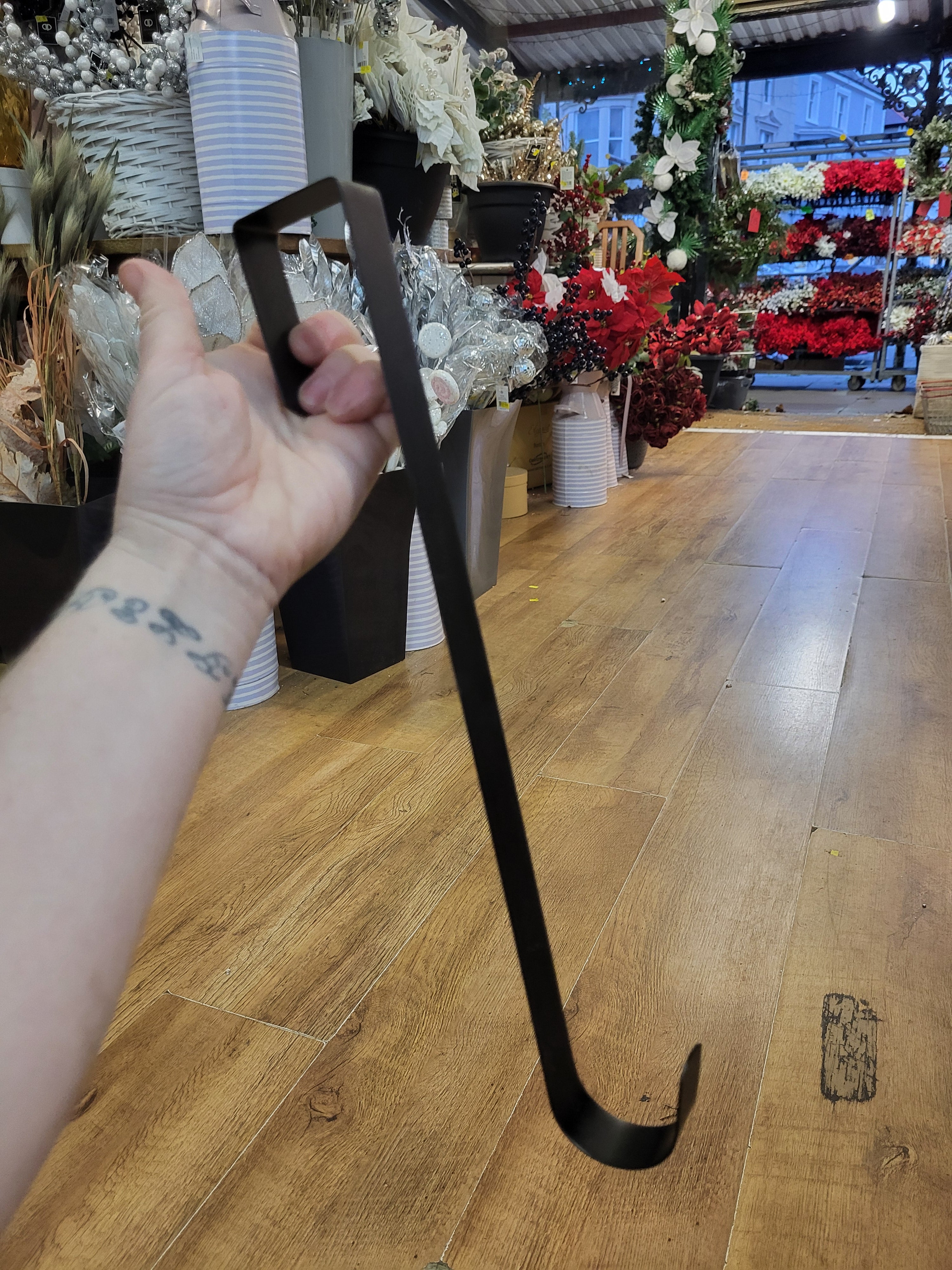 38cm black metal wreath hanger image 0