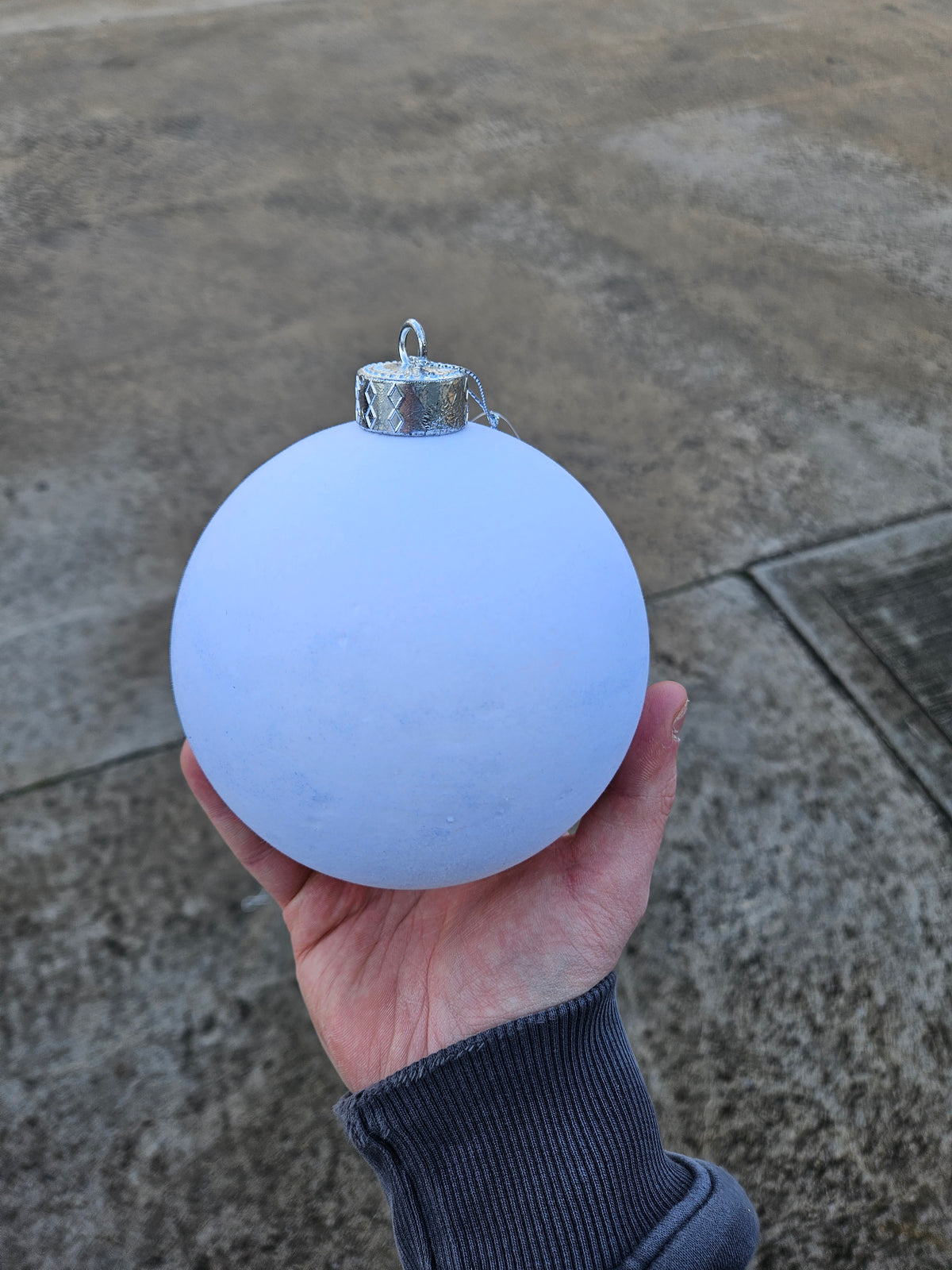 Large 12cm White Velvet Bauble