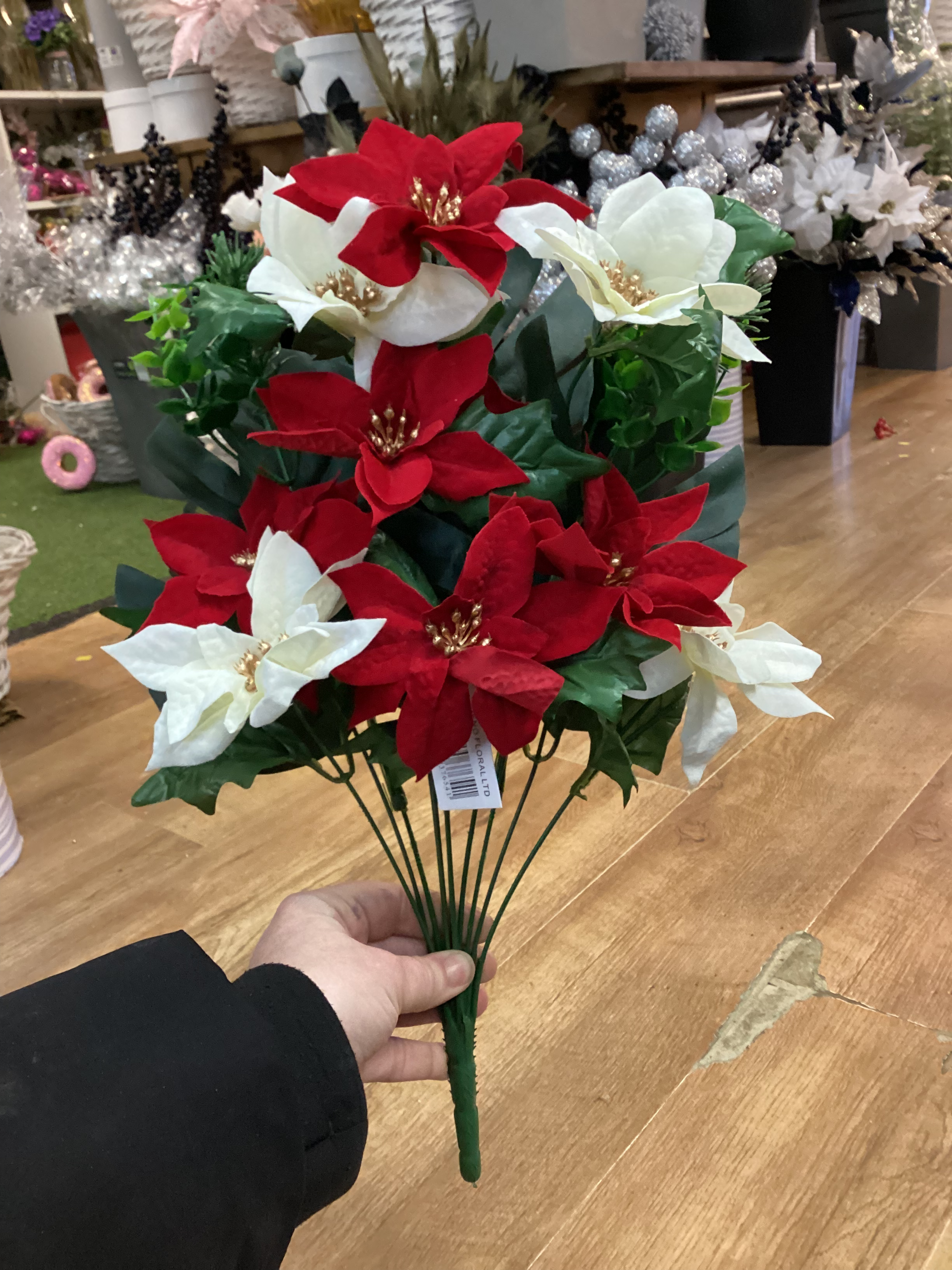 Flat back poinsettia bunch - red and cream image 0
