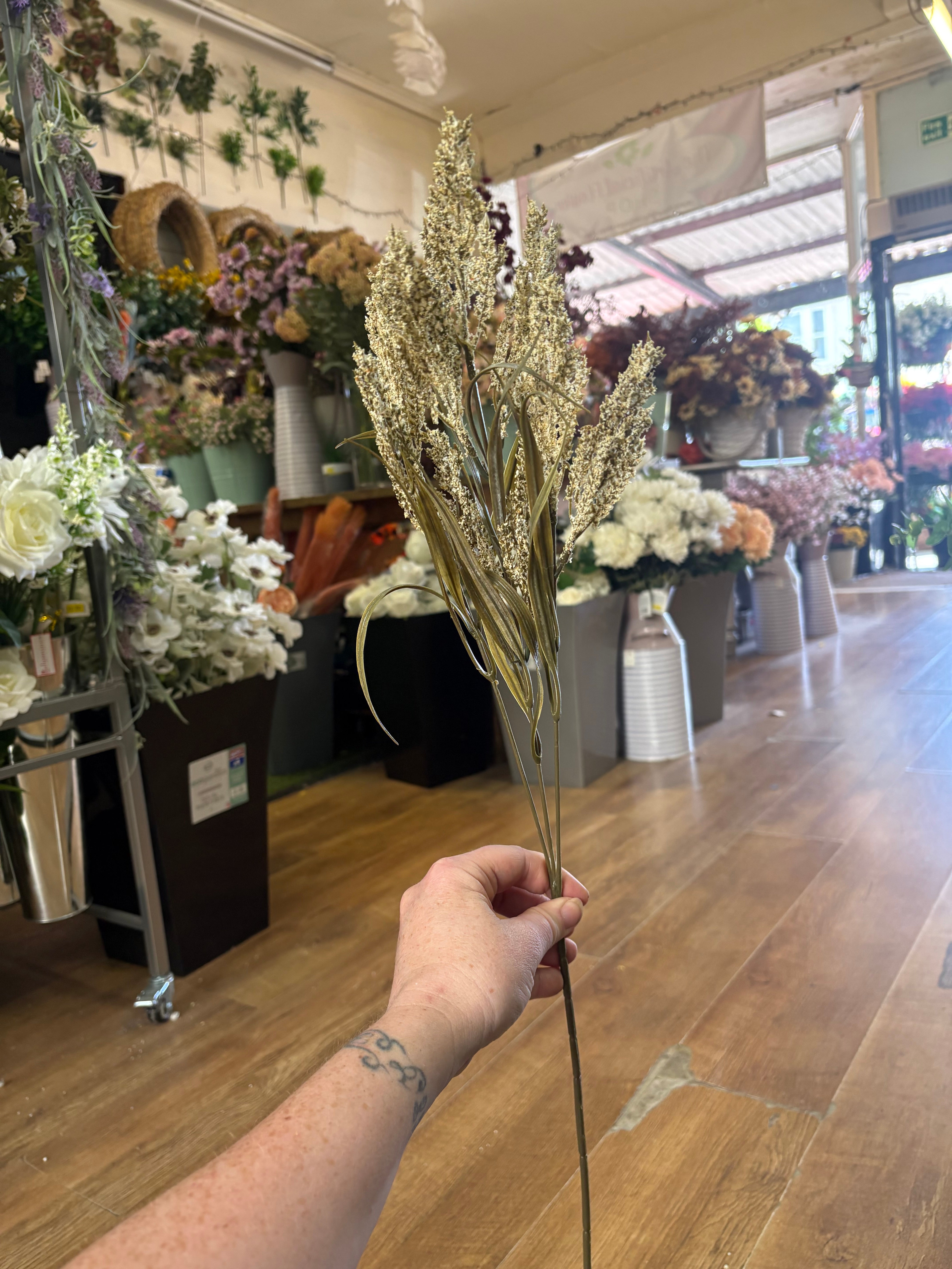 Long stem natural autumn heather spray