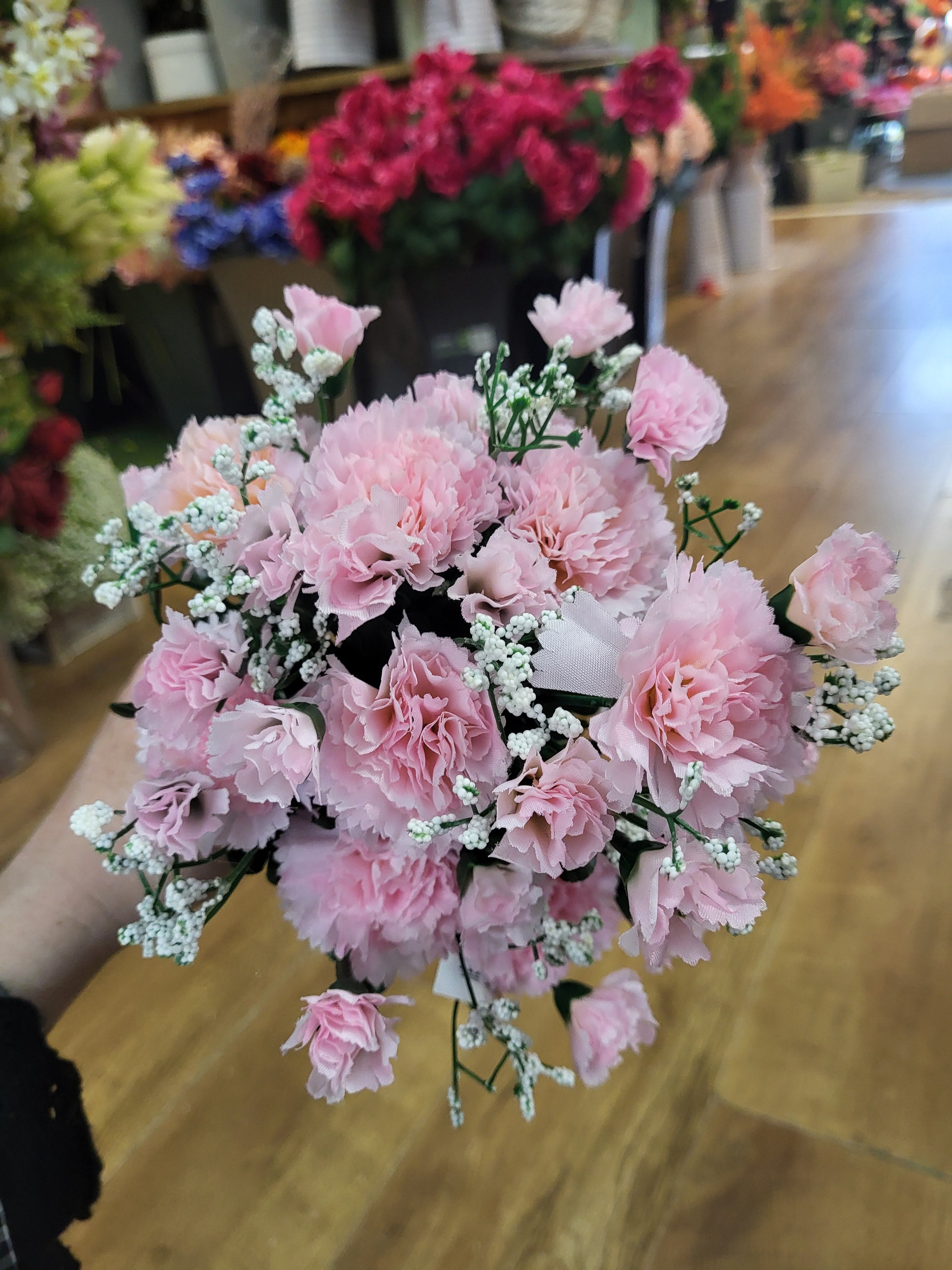 Big bunch of mixed size carnations with gyp  - 6 colours available image 13