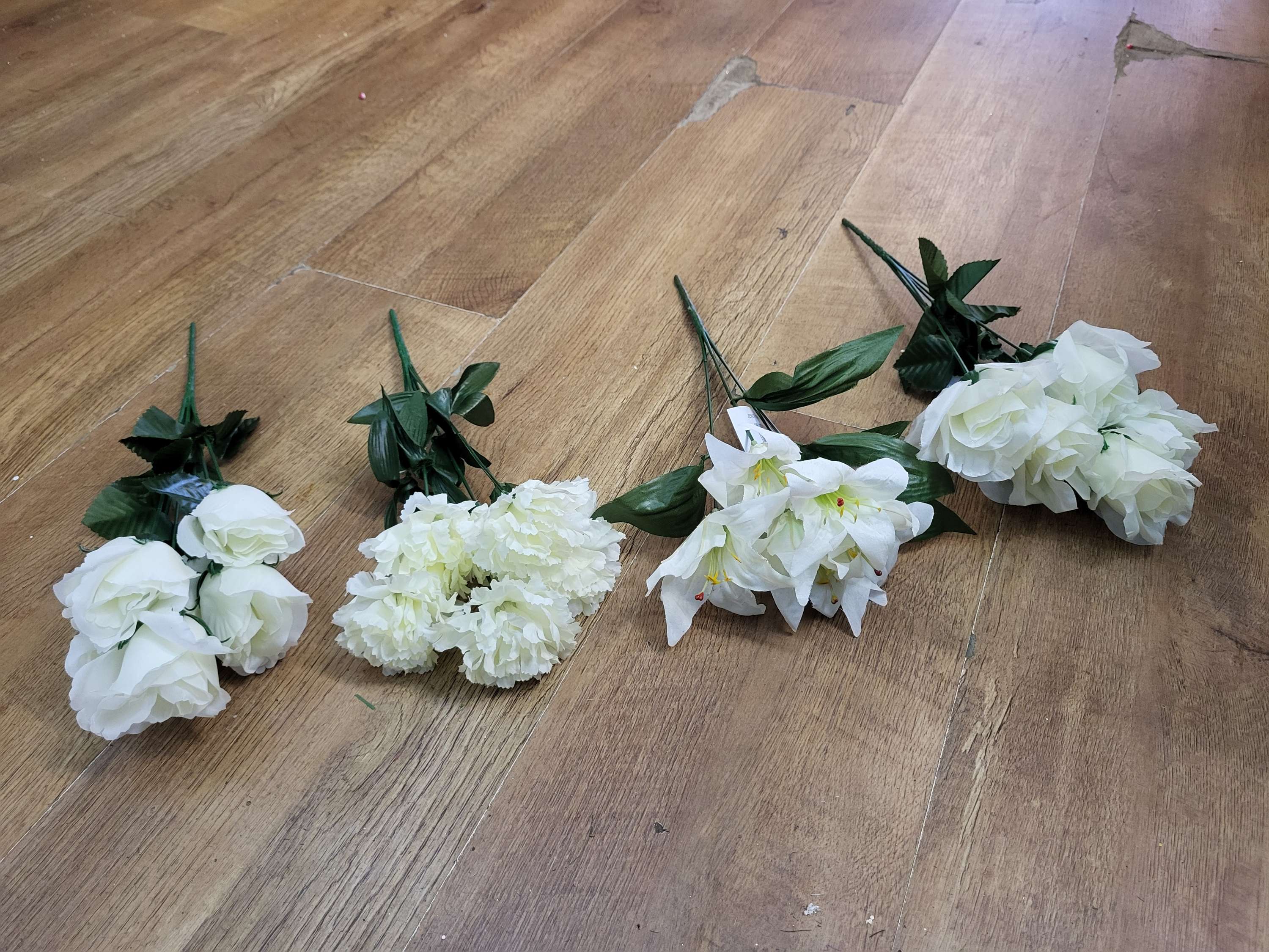 Ivory flowers  - 4 styles available image 0