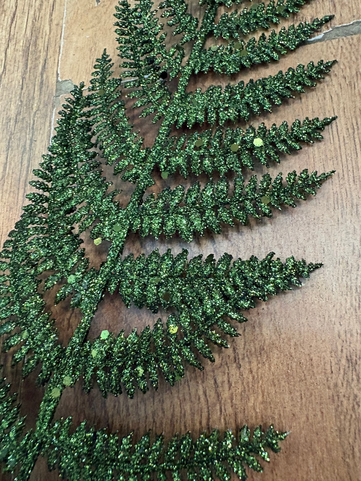 Large green glittered fern pick