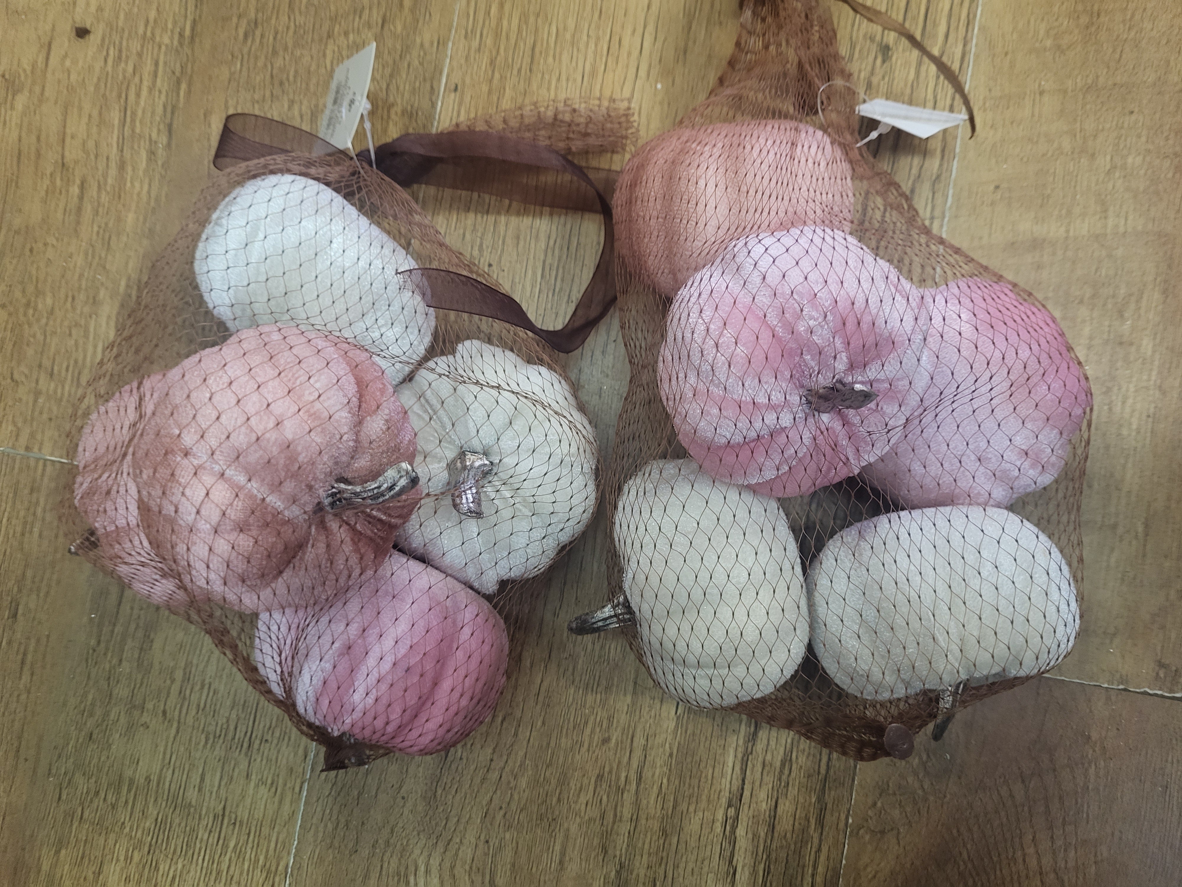 Bundle of 2 packs of 5 mixed pinks and cream velvet pumpkins image 2