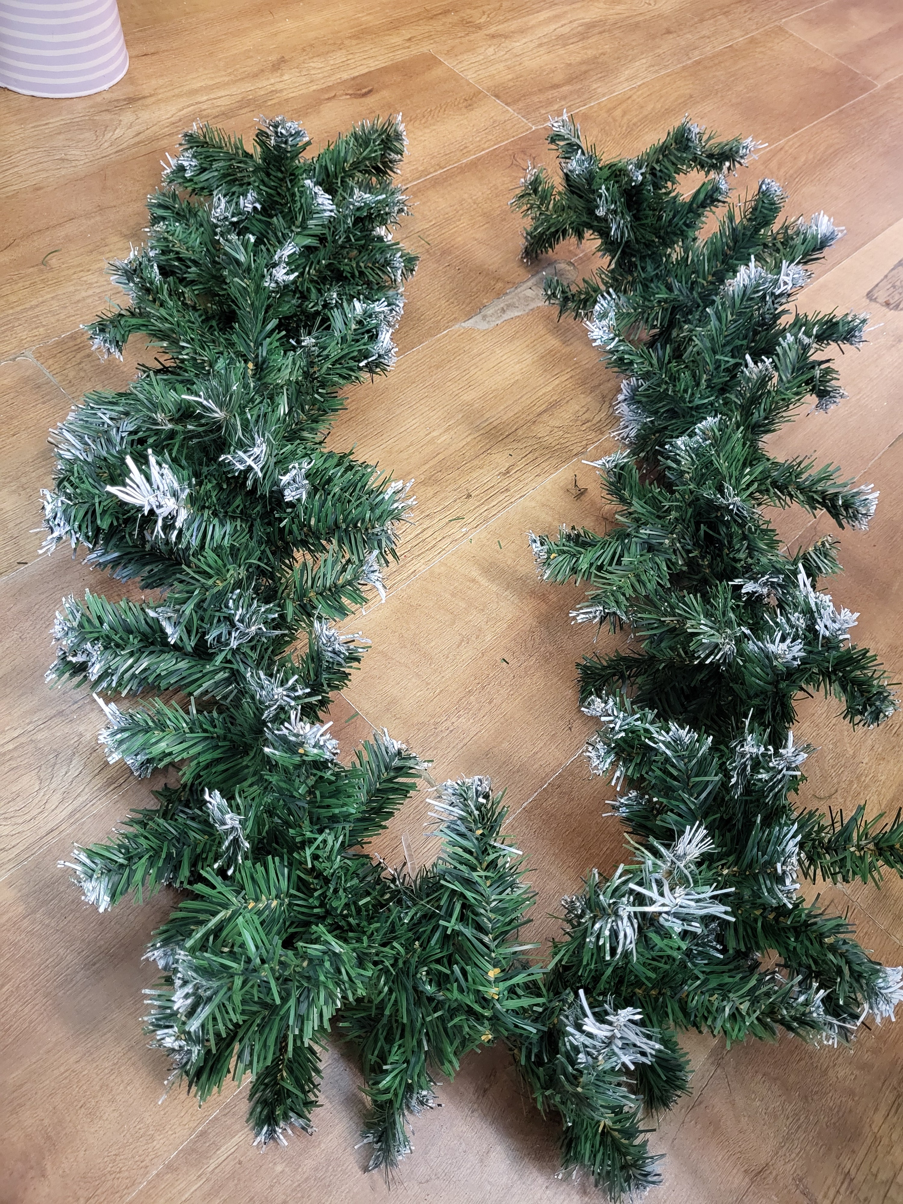 6ft frosted thick pine garland image 3