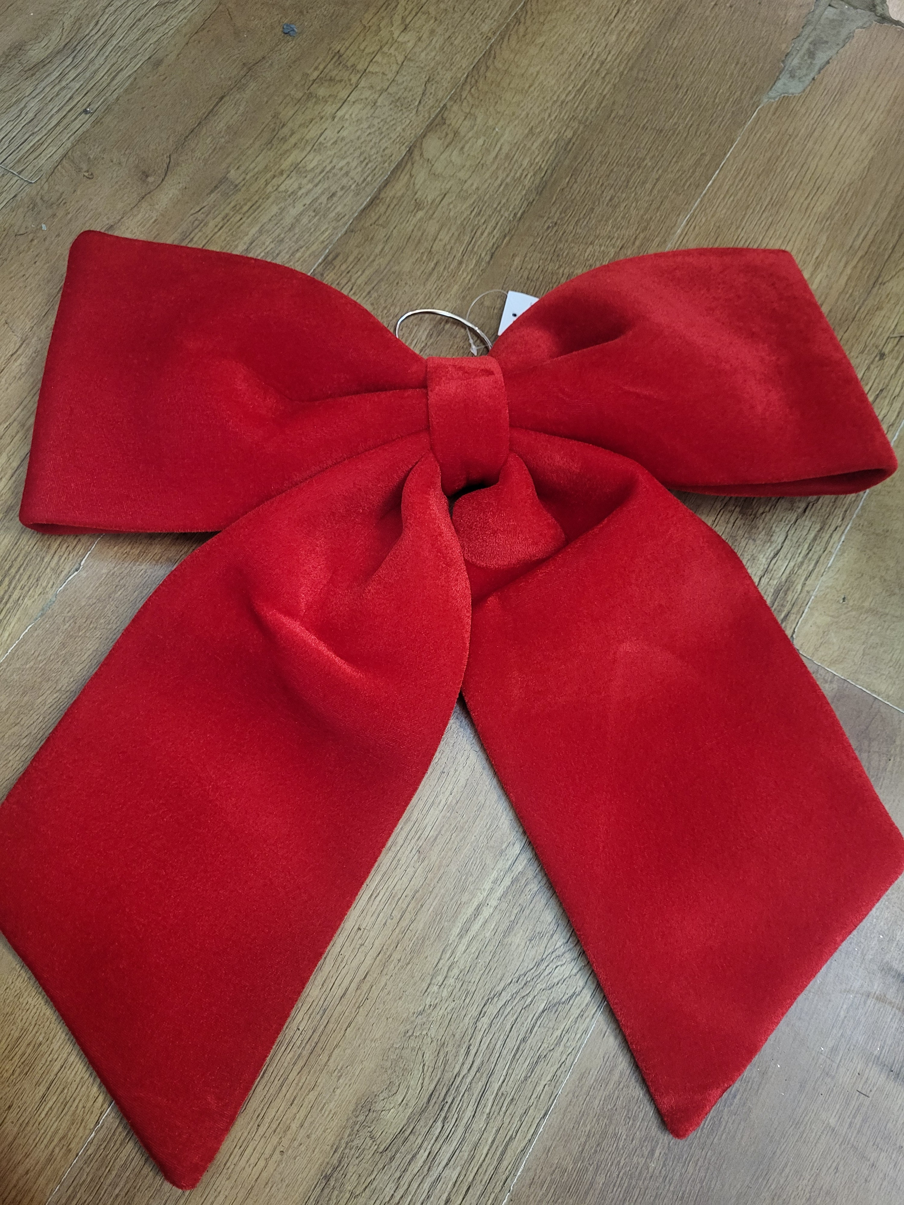 Large 48x52cm red velvet bow image 3