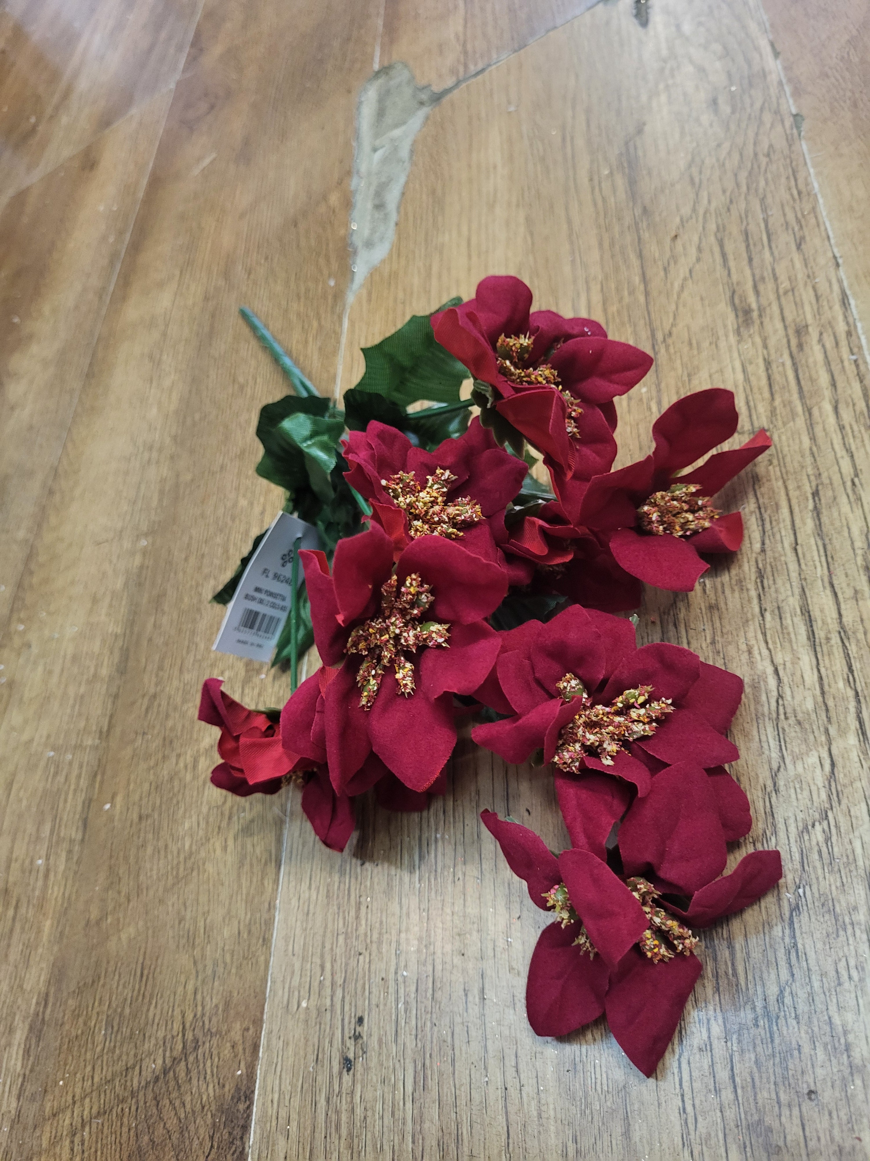 Small head poinsettia bunch - 2 colours available image 4