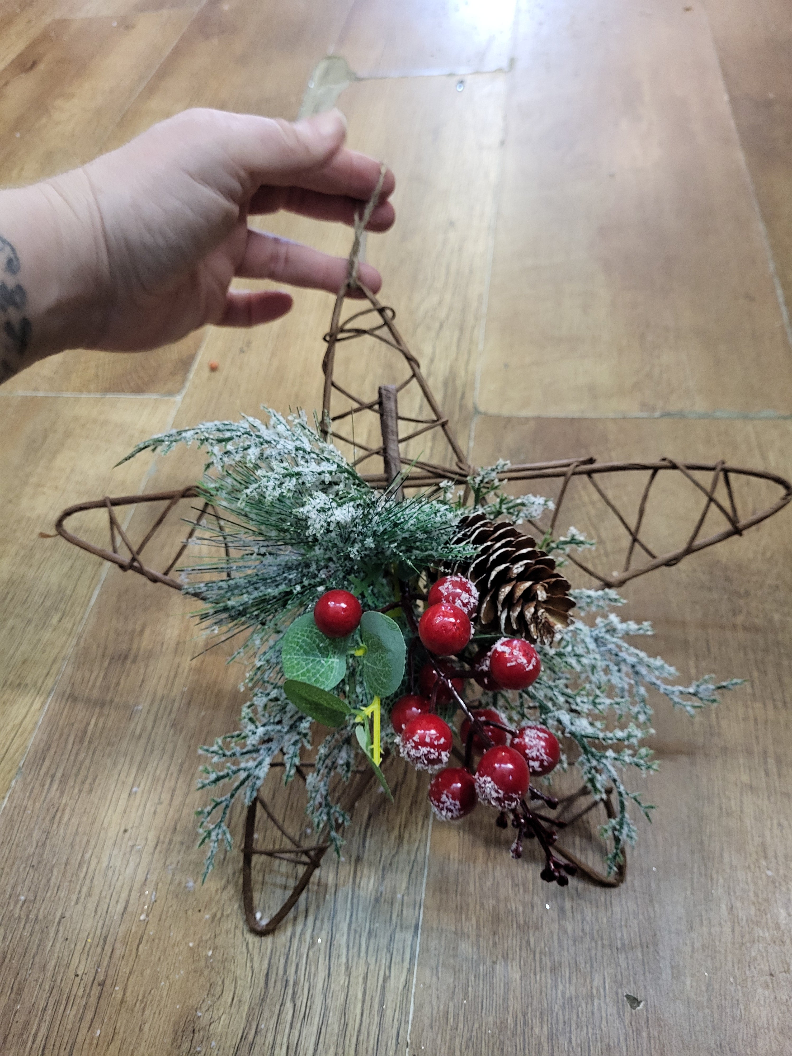 30cm snowy cones, berries and foliage star decoration image 4
