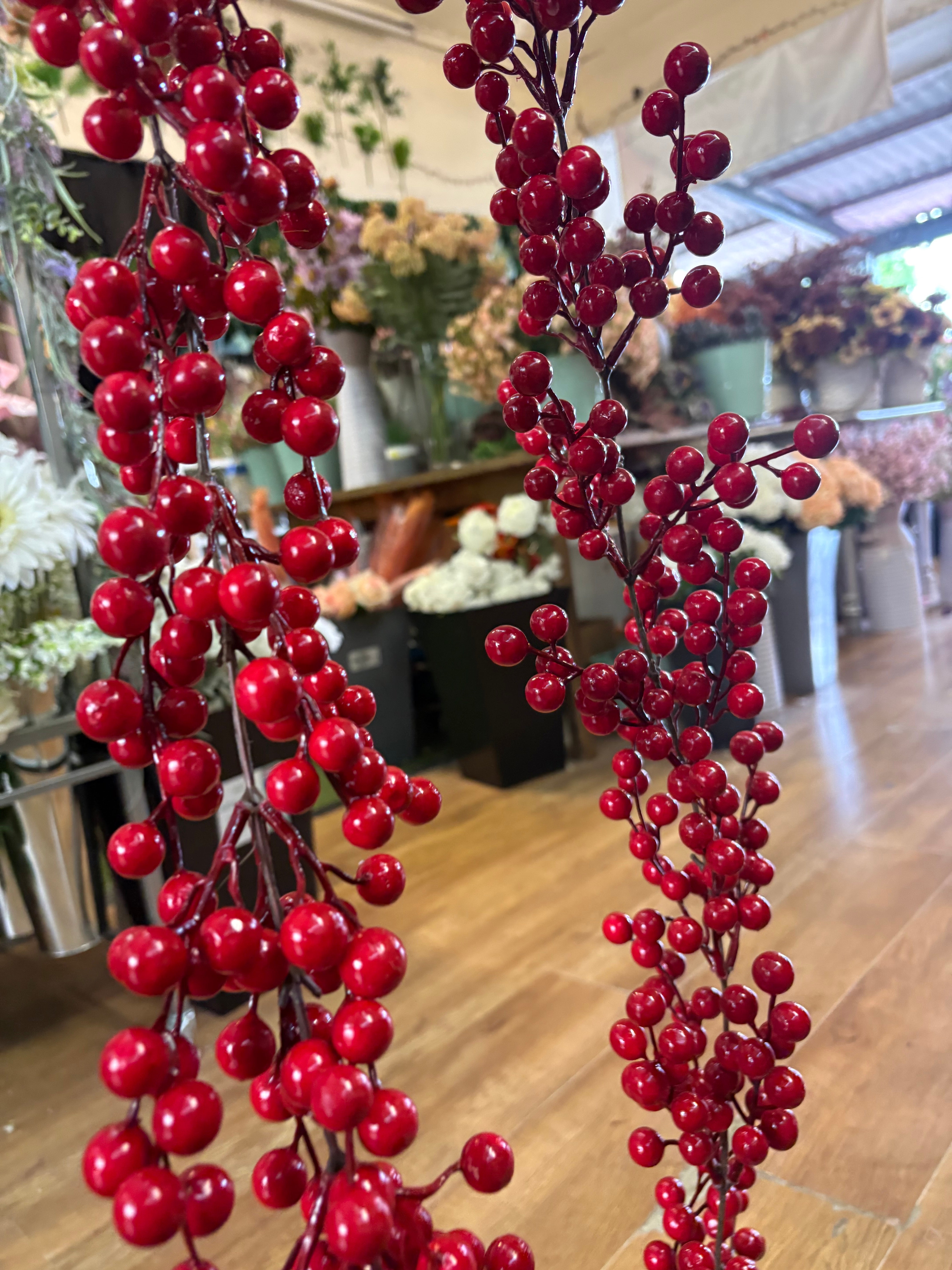 180cm Glossy red berry garland