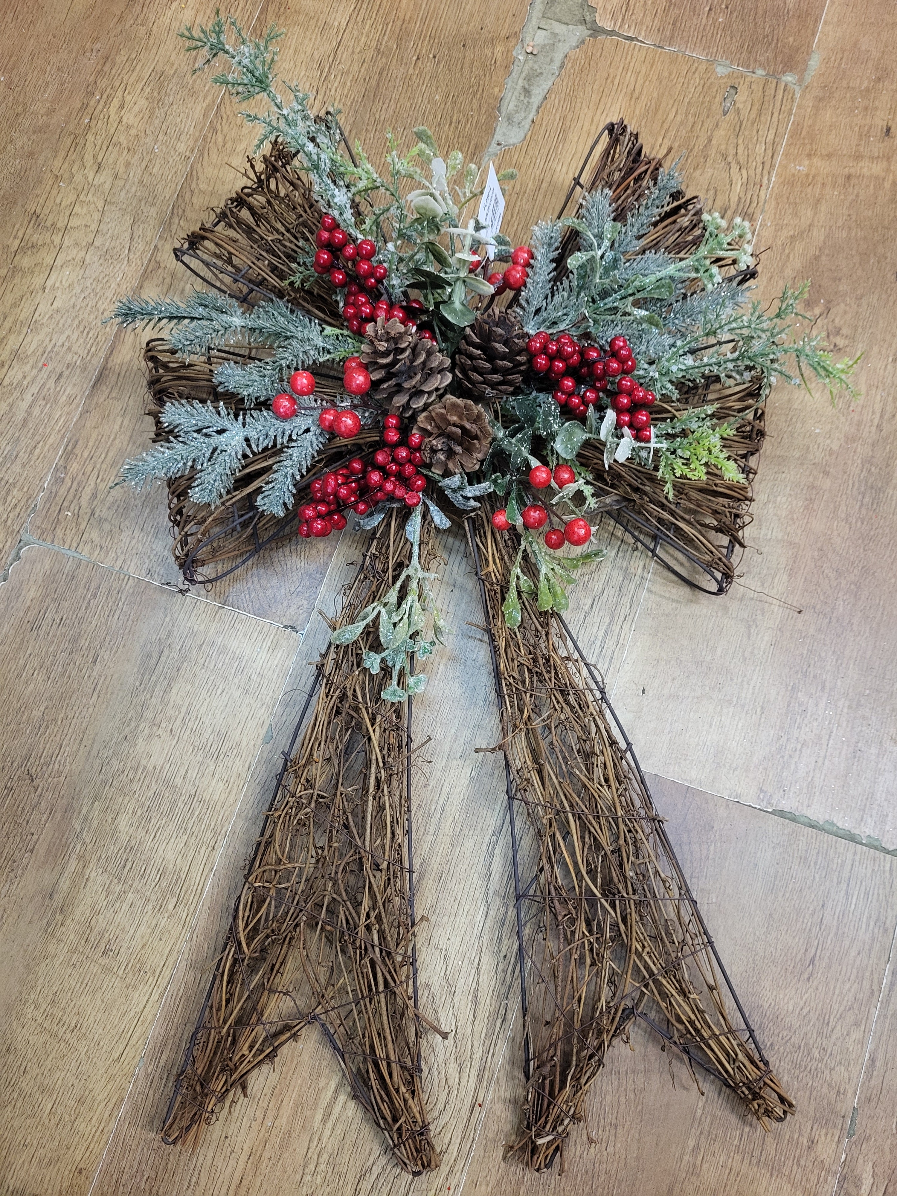 Large grapevine and metal Decorated Door Bow image 3