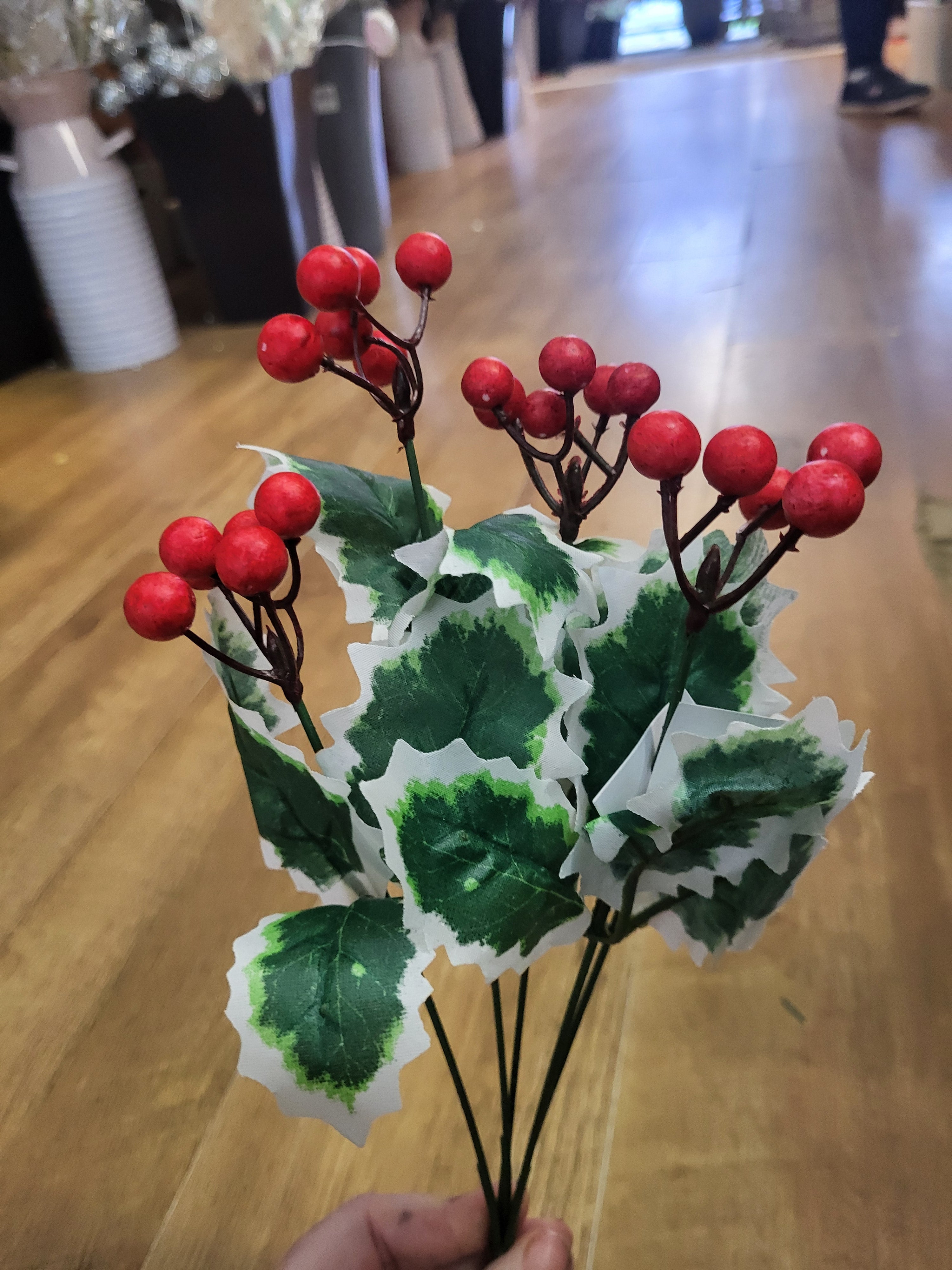 Bright berry holly bunch - 2 colours available image 4