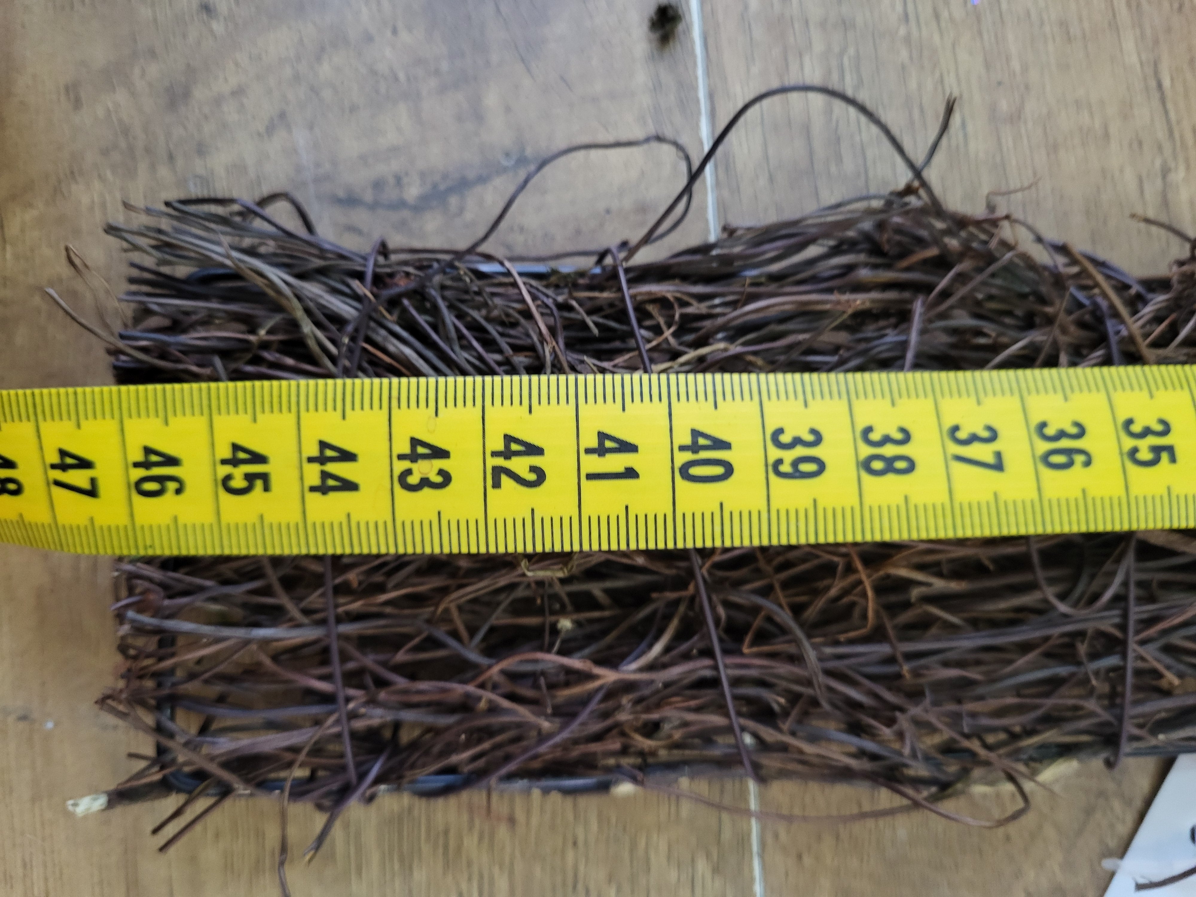 Grapevine cross base - approx 32cm w x 46cm l image 4