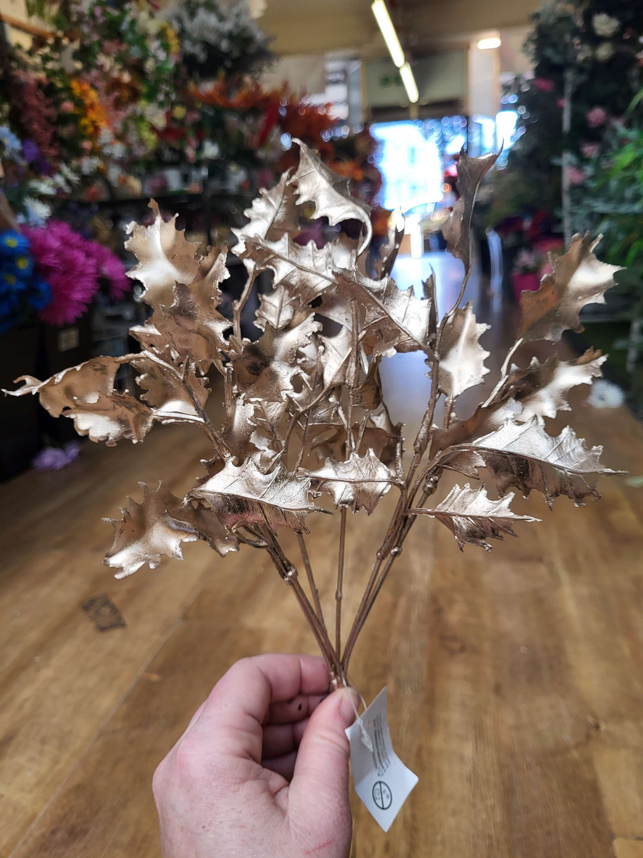 Metallic holly bunch - 3 colours available image 3